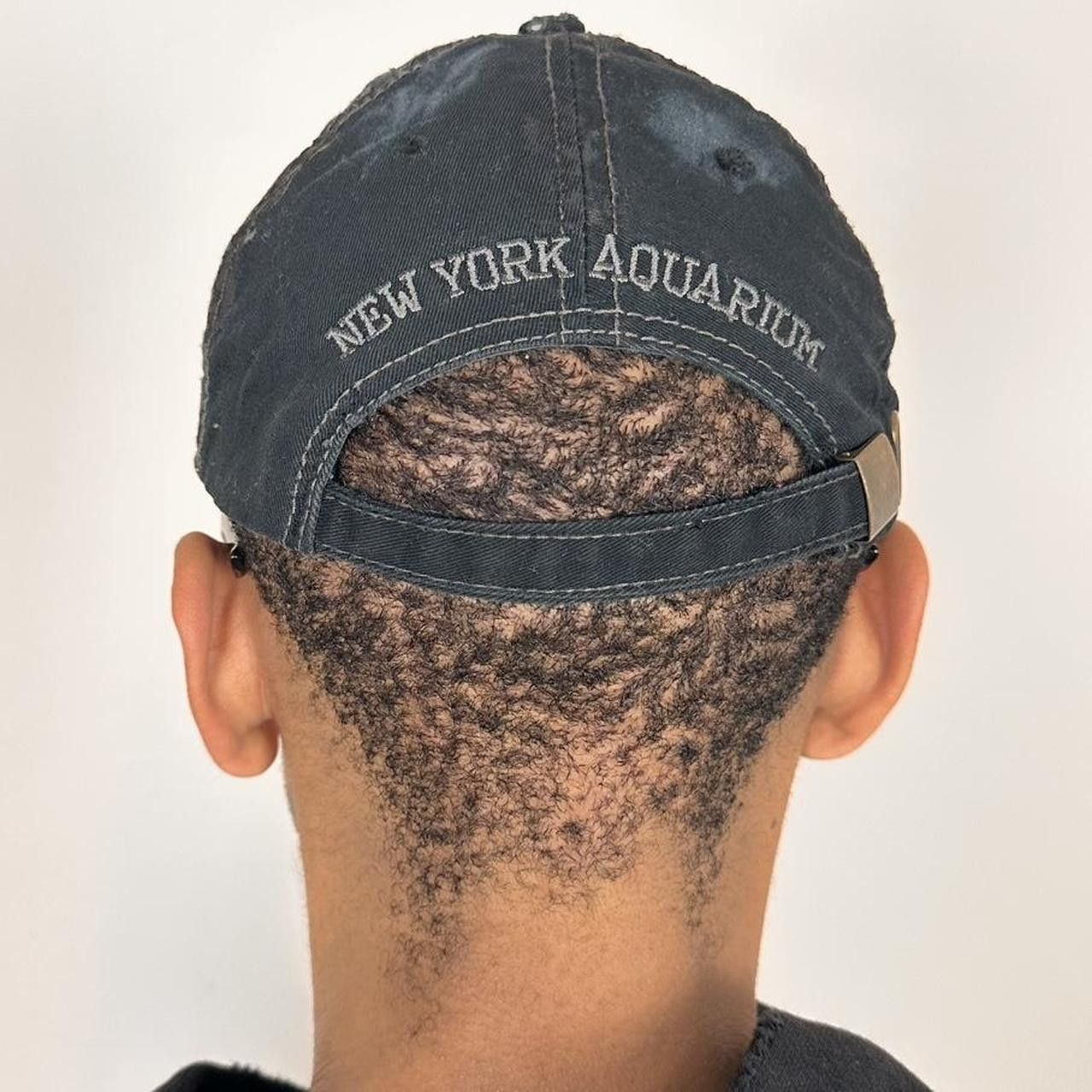 Vintage ASTROBOI* New York Aquarium Navy Distressed Rhinestone Hat Size ONE SIZE - 8 Thumbnail