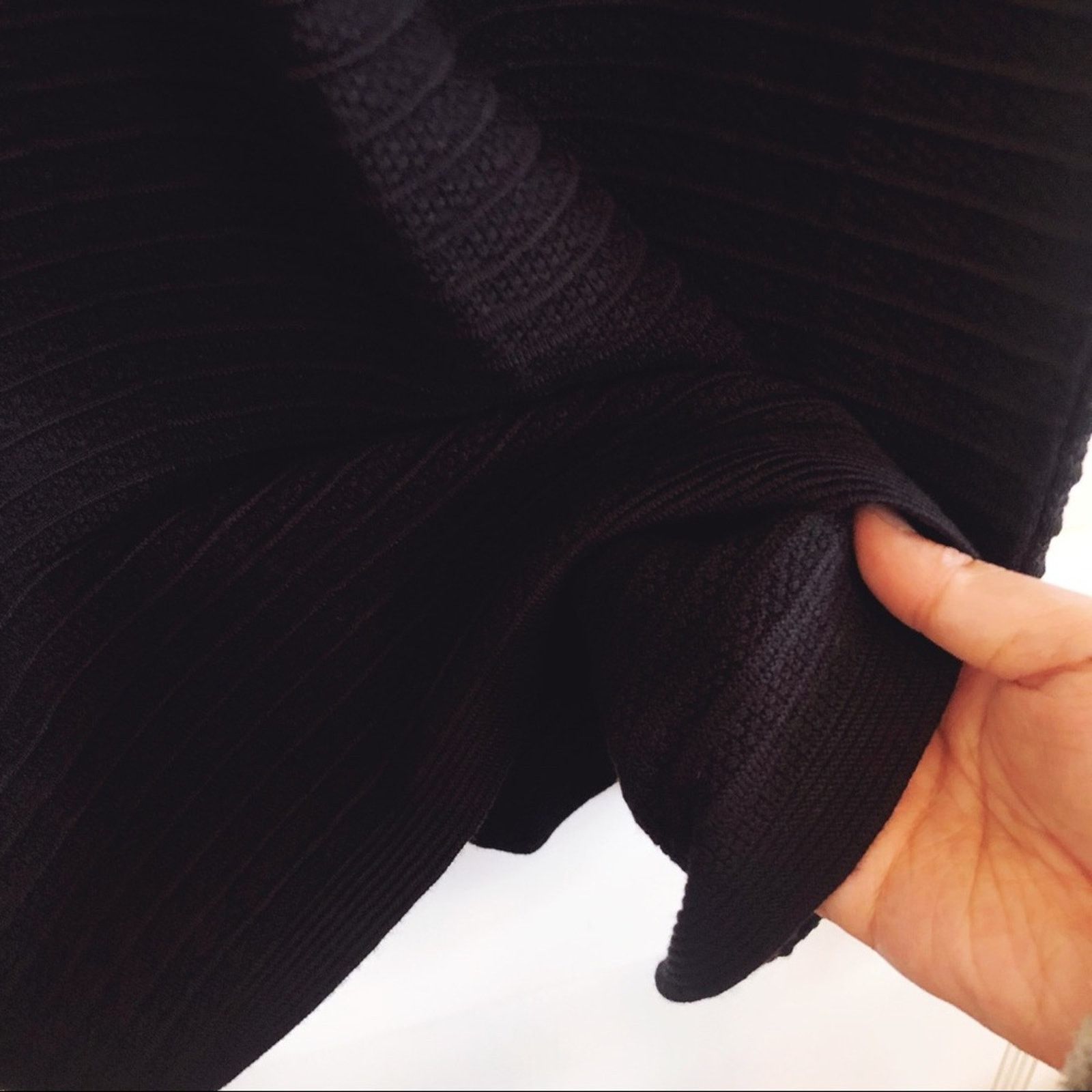 Loft LOFT Black Ribbed Stretch Pencil Skirt Size 29" - 2 Thumbnail