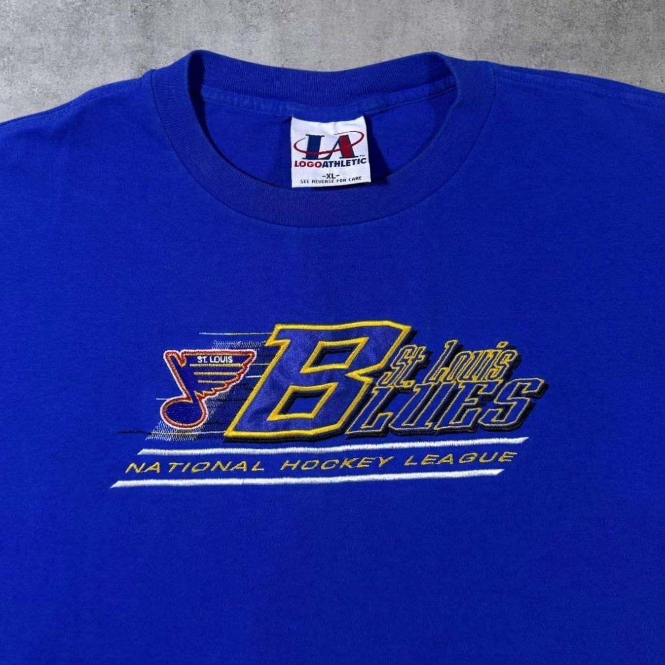 Logo Athletic VINTAGE Logo Athletic NHL St. Louis Blues Ice Hockey T-Shirt XL Blue Cotton Embroidered Single Stitch Mens Size US XL / EU 56 / 4 - 4 Thumbnail