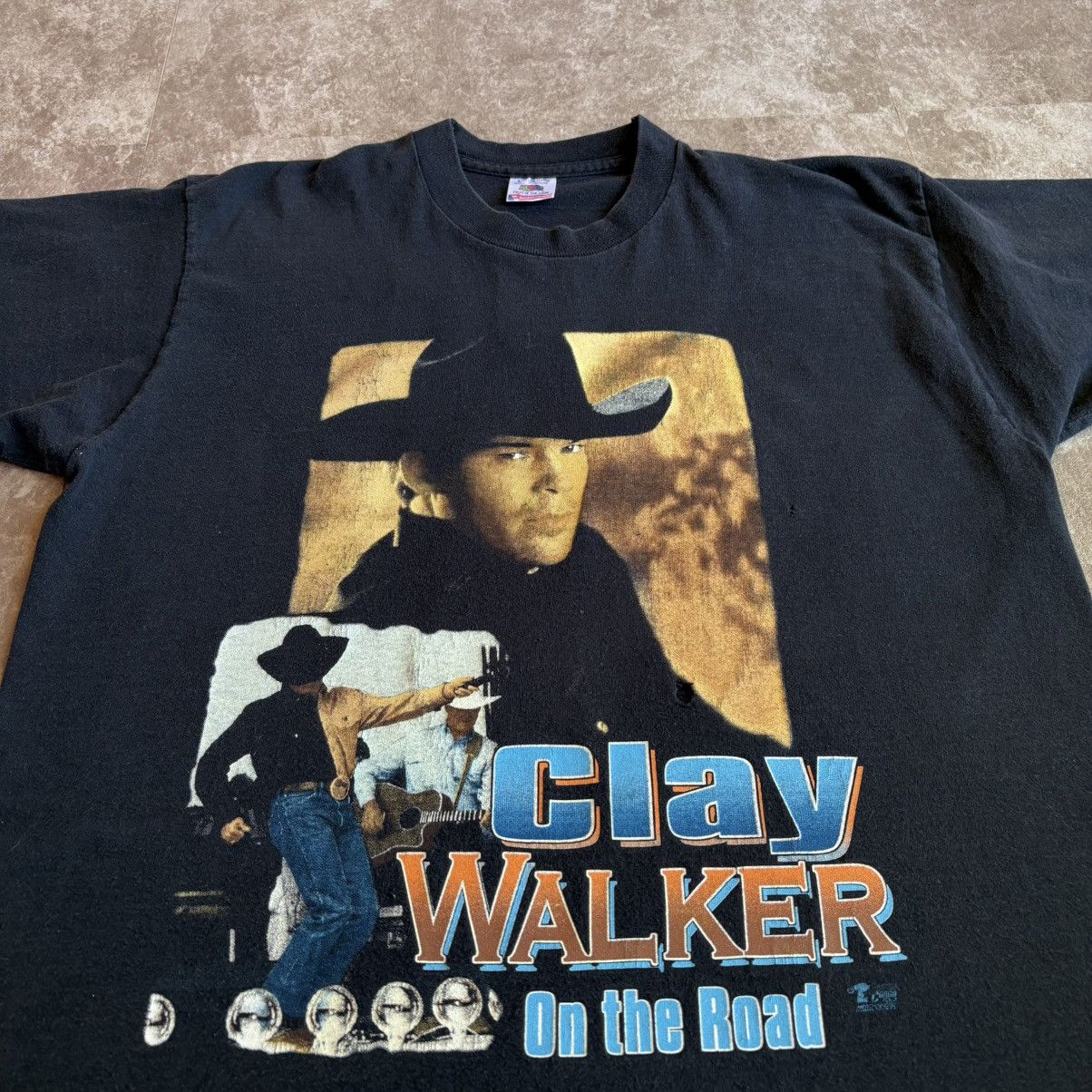 Vintage Vintage Clay Walker Who Needs You Baby Country Band T Shirt Size US L / EU 52-54 / 3 - 1 Thumbnail