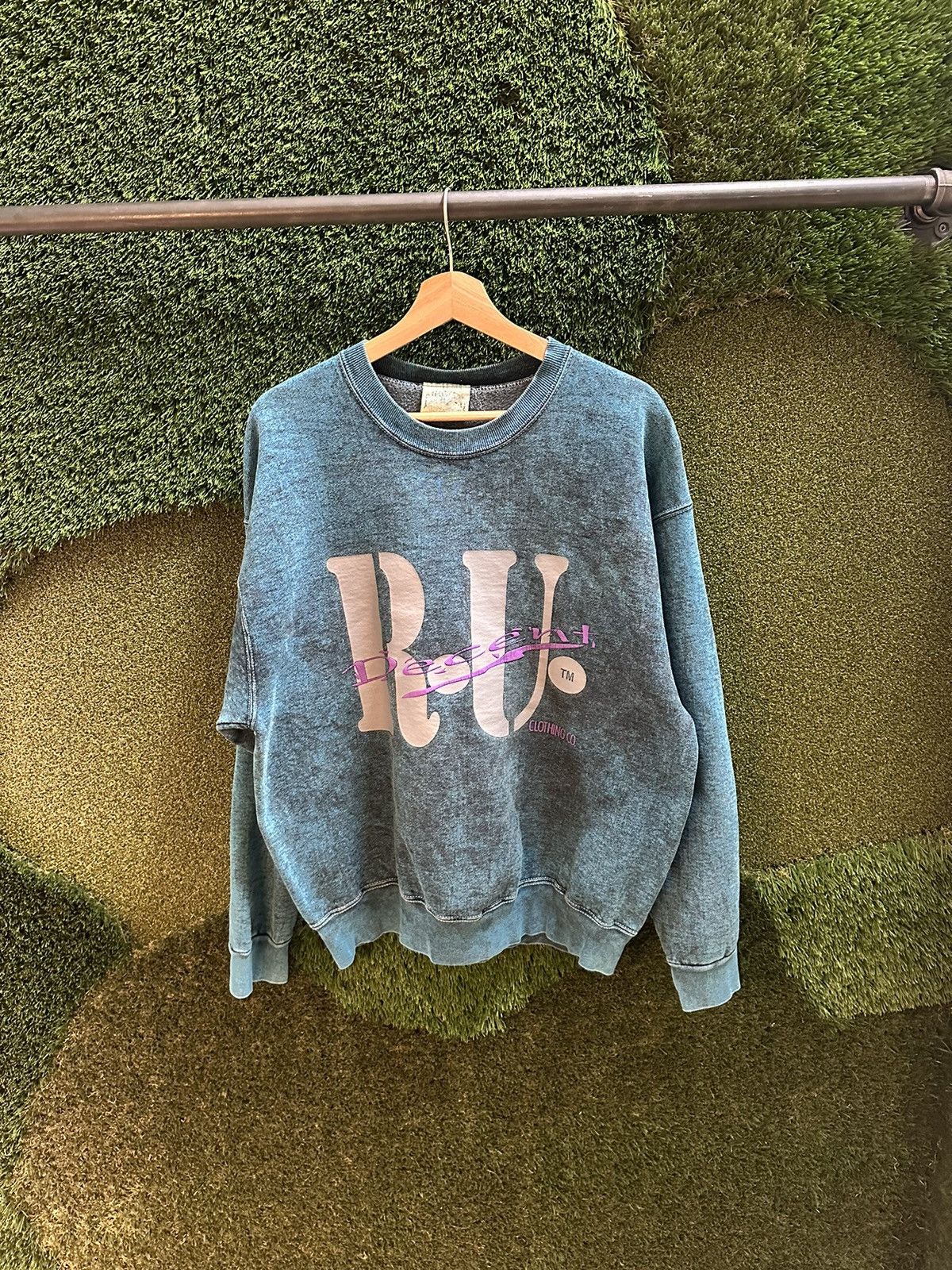 Vintage Vintage R U Decent Spellout Crewneck Medium Size US M / EU 48-50 / 2 - 1 Thumbnail