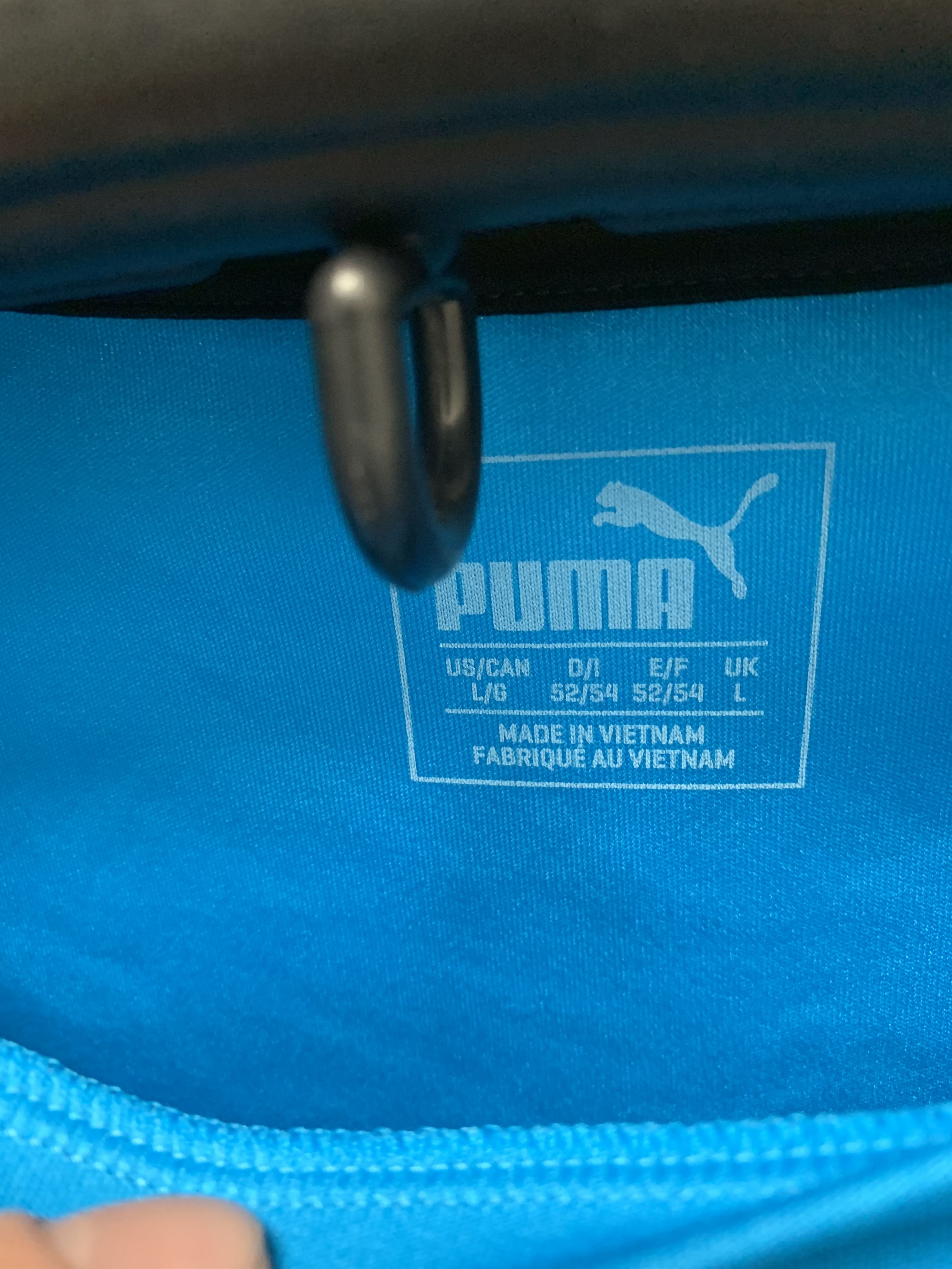 Puma Burnley puma soccer jersey longsleeve L football club Size US L / EU 52-54 / 3 - 4 Thumbnail
