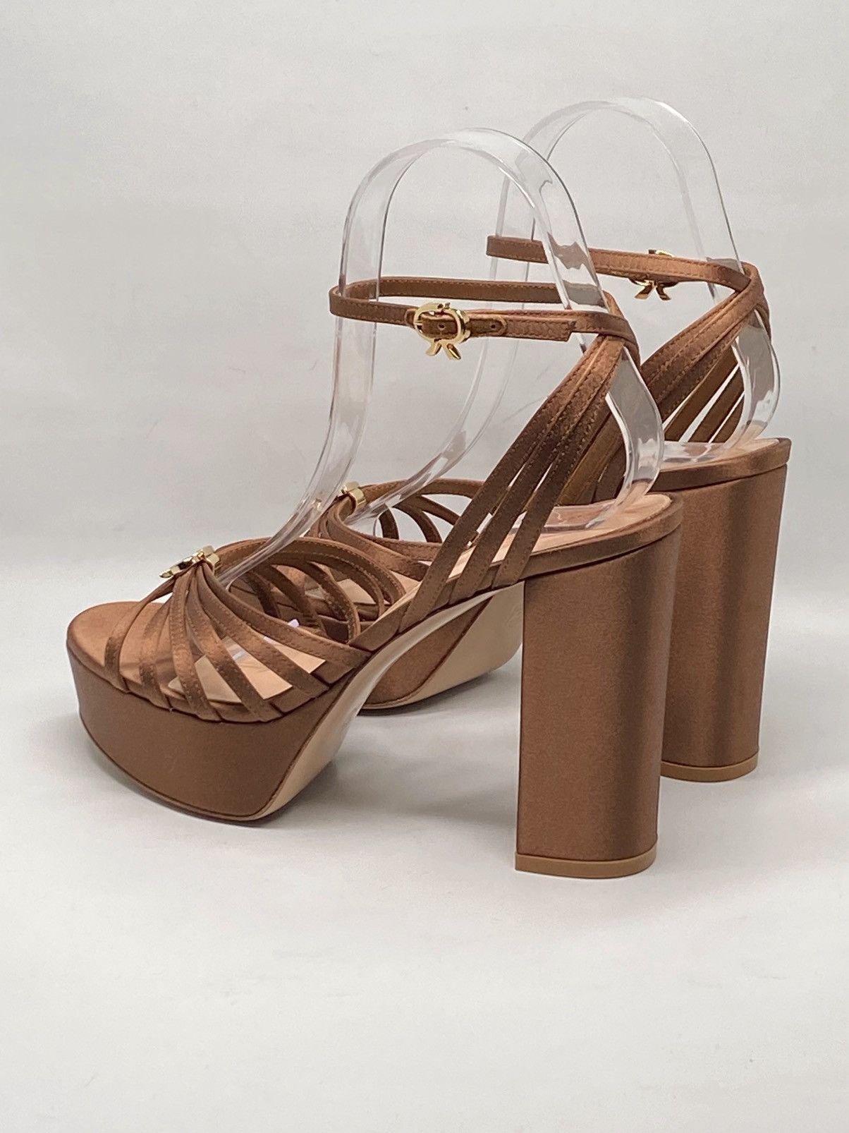 Gianvito Rossi GIANVITO ROSSI Crepe Ankle-Strap Platform Sandals size 36.5 Size US 6.5 / IT 36.5 - 9 Thumbnail