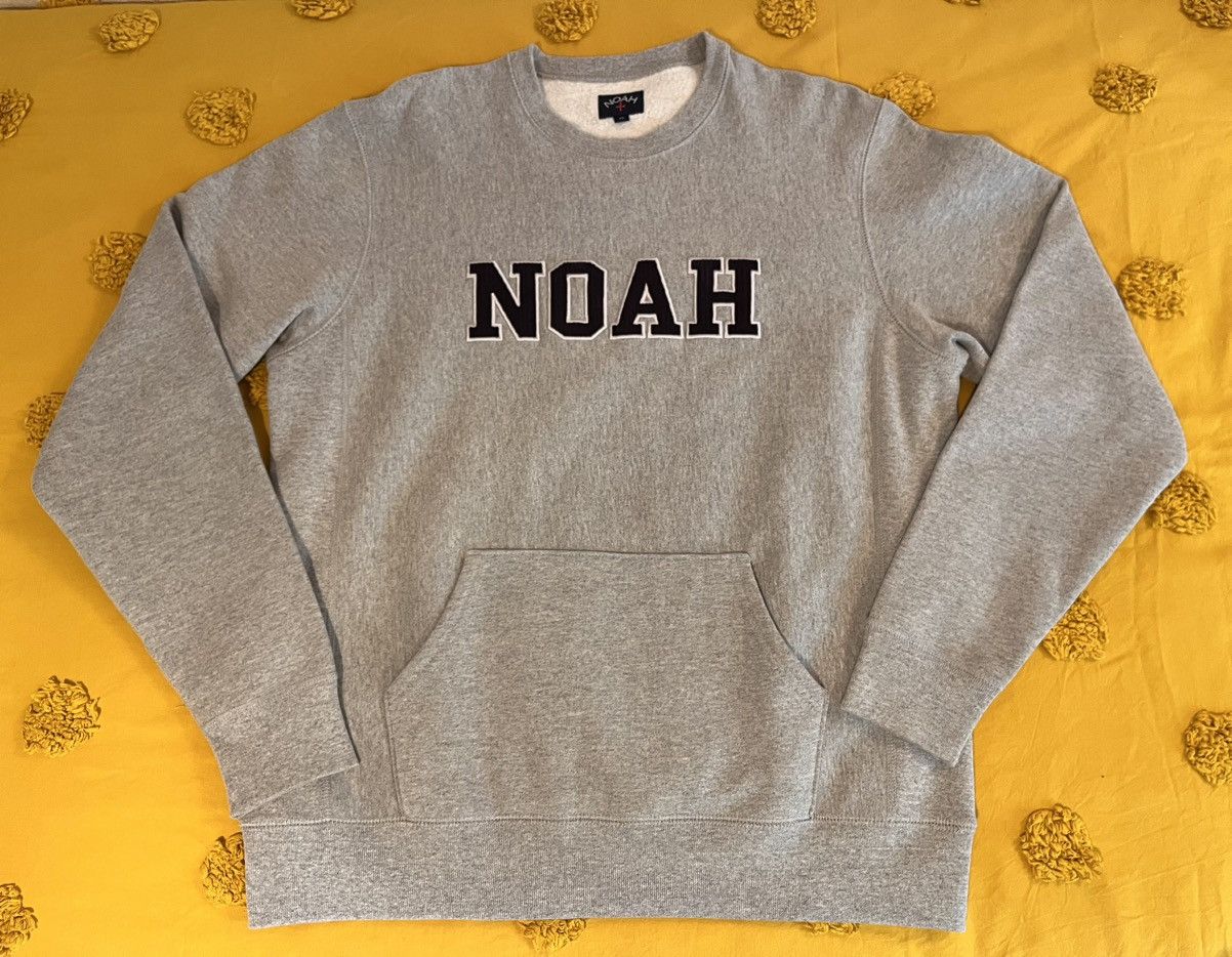 Noah Appliqué Logo Pocket Crewneck