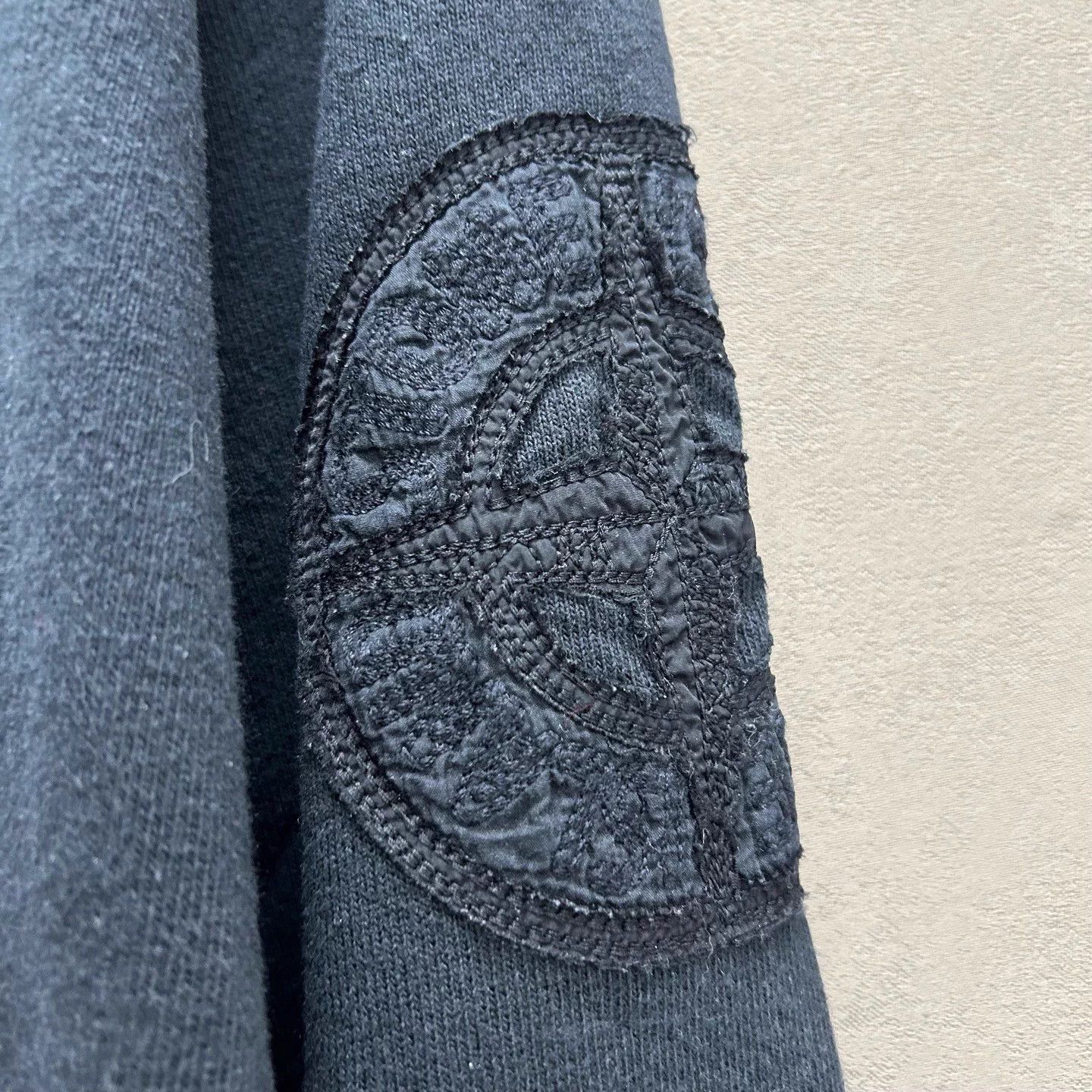 Stone Island Stone Island FW25 Large Embroidered Logo Hoodie XL Size US XL / EU 56 / 4 - 3 Thumbnail