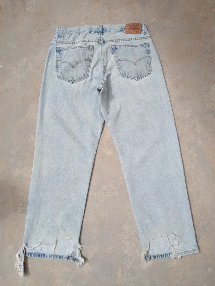 Levi's Vintage Levi's Jeans 550 Distressed Denim 31x28 Size US 31 - 2 Thumbnail