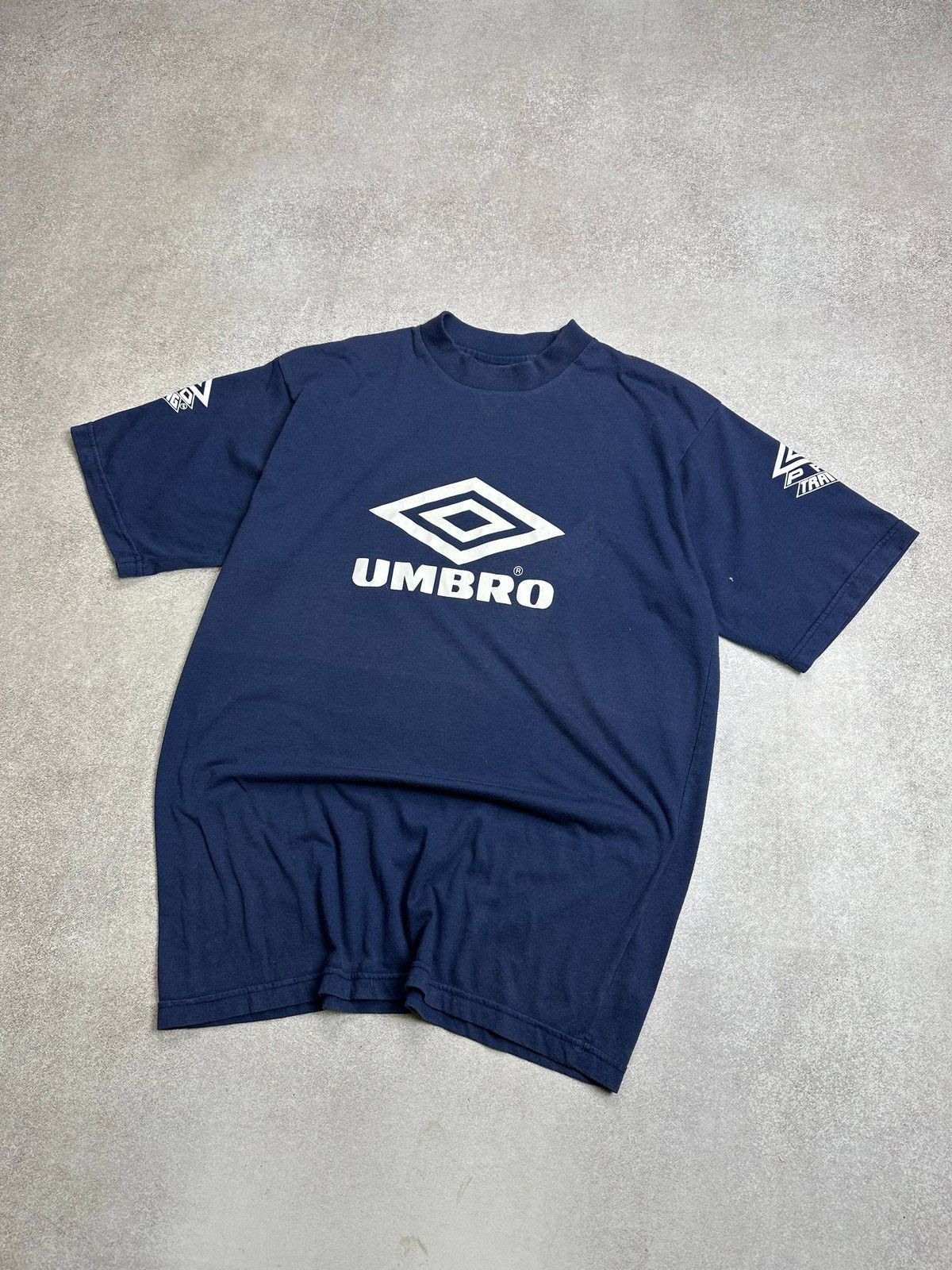 Umbro Vintage 90s Umbro Pro Training Blue T-shirt L Size US L / EU 52-54 / 3 - 2 Thumbnail