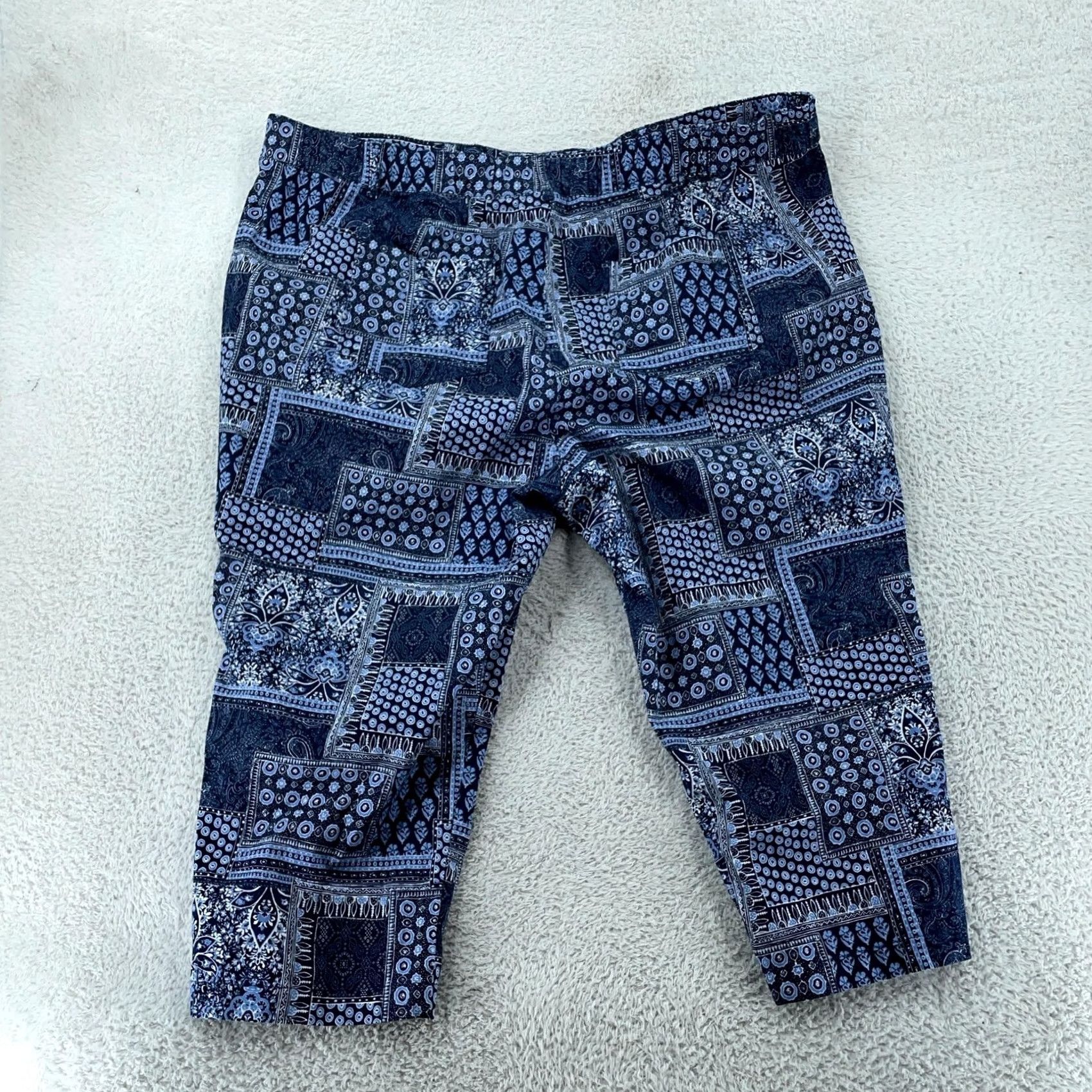 Vintage Joan Rivers Capri Cropped Pants Womens 2X Patchwork Print Paisley Bandana 46x21 Blue Paisley 2X Pants Womens Casual Vintage No N/A Size 40" / US 18 - 4 Thumbnail