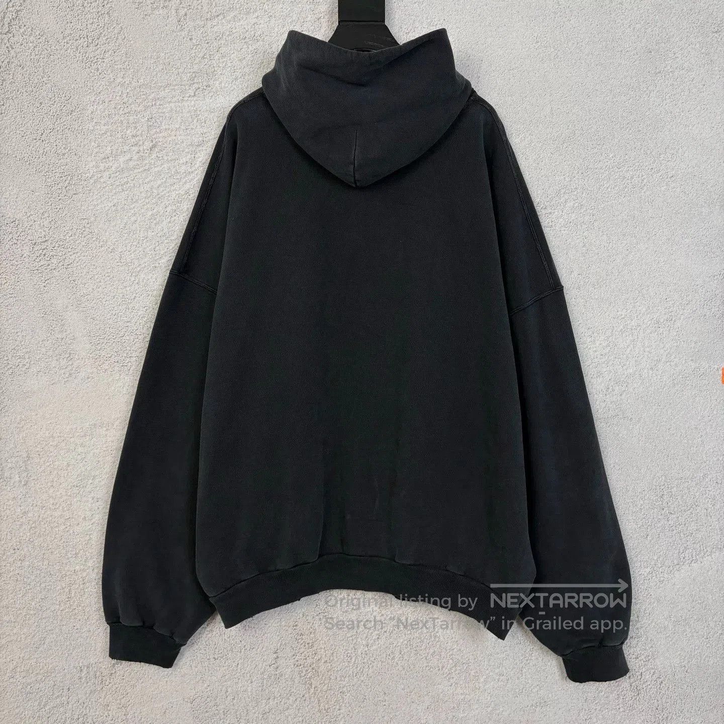 Balenciaga balenciaga black logo hoodie for men. Size US M / EU 48-50 / 2 - 2 Thumbnail