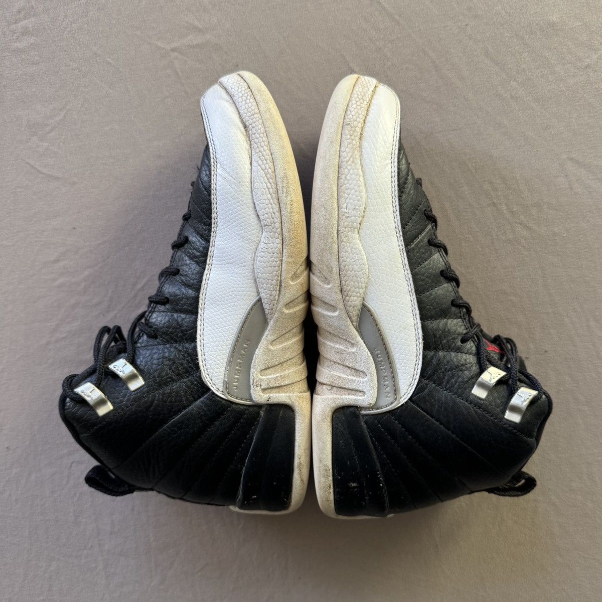 Jordan Brand × Vintage Air Jordan 12 Retro “Playoffs” Sneakers Size US 6.5 / EU 39-40 - 2 Thumbnail