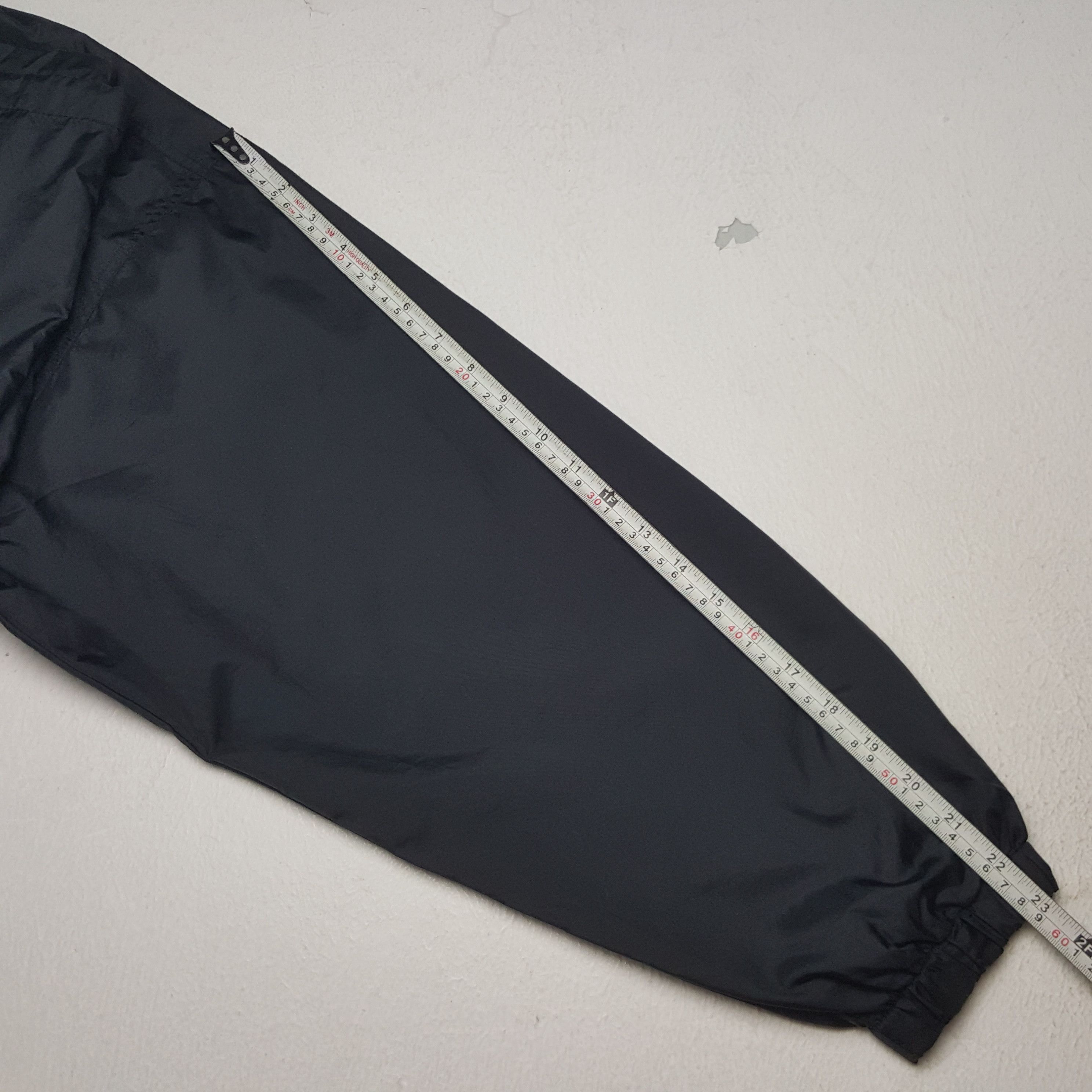 Nike × Vintage Vintage Nike Swoosh Logo Button Windbreaker Jacket Size US L / EU 52-54 / 3 - 7 Thumbnail