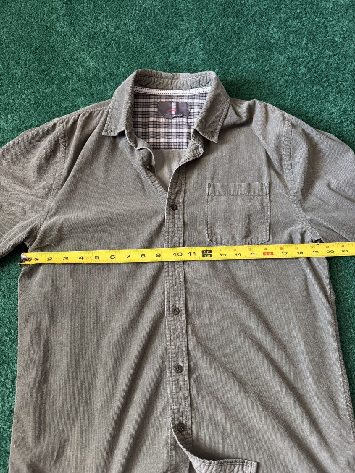 Buffalo David Bitton Buffalo David Bitton Fine Wale Corduroy Button-Down Size US M / EU 48-50 / 2 - 3 Thumbnail
