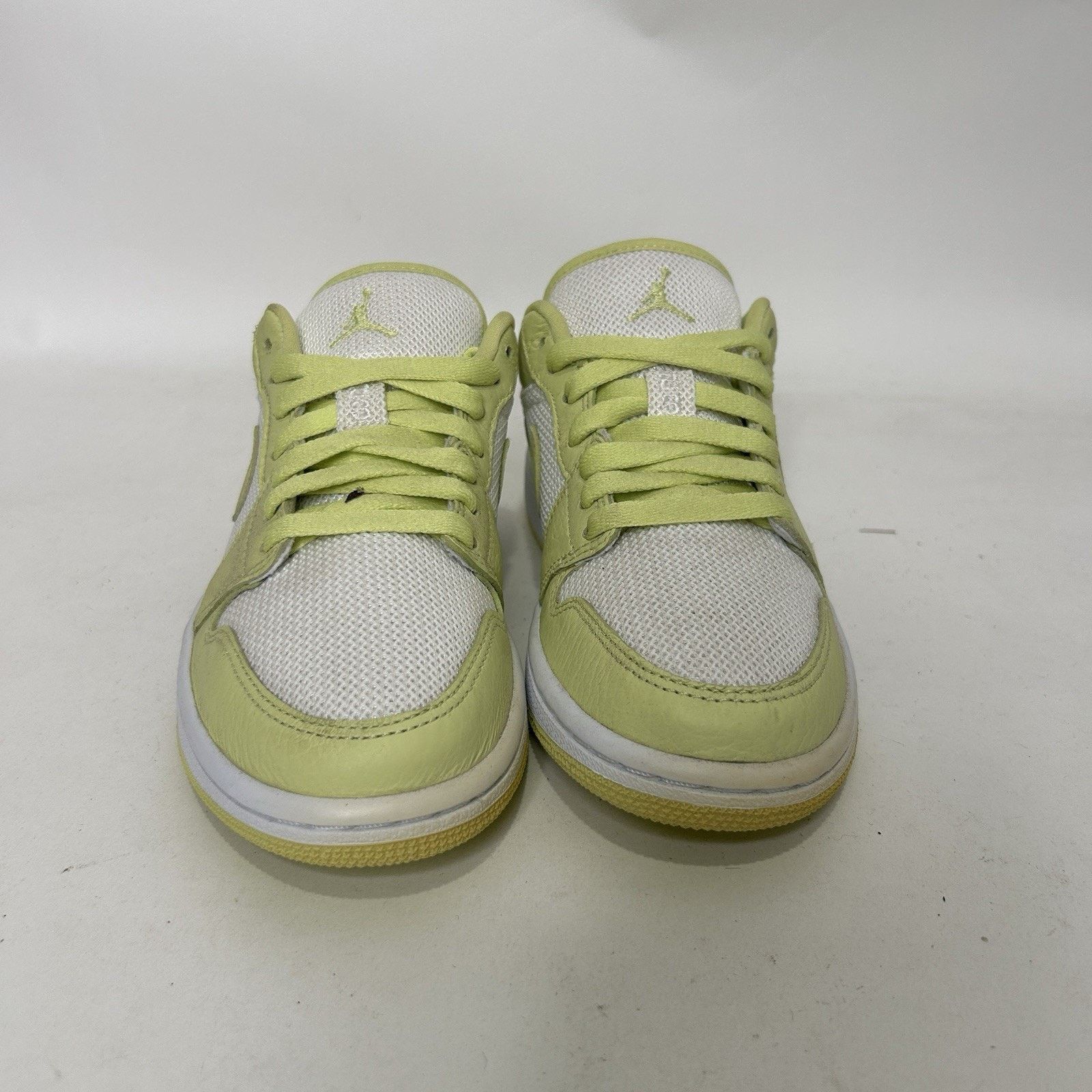 Jordan Brand Nike Air Jordan 1 Low SE WMNS “Limelight/White Light Green” Size US 6 / IT 36 - 2 Thumbnail