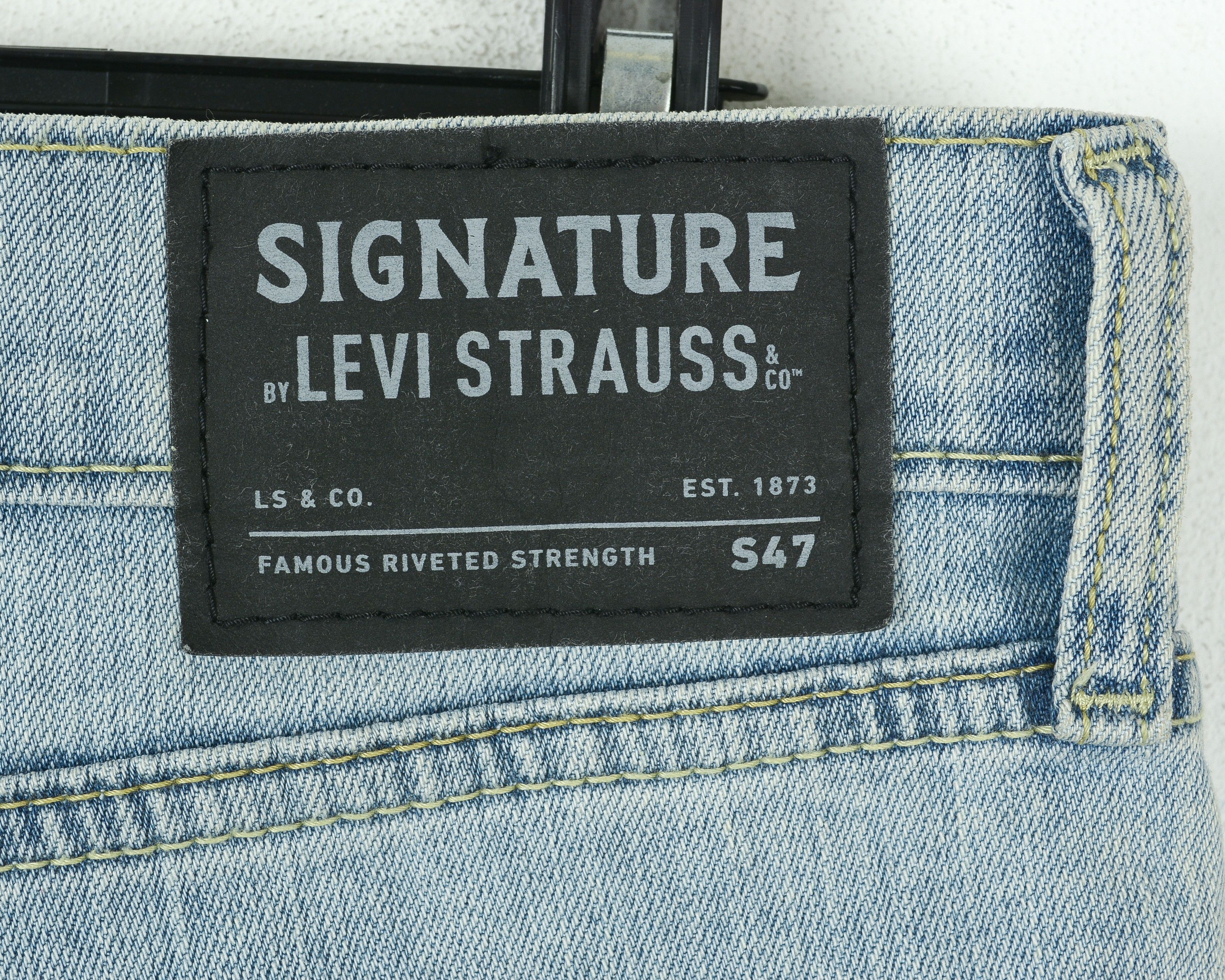 Levi's Signature S47 W34 L30 Jeans Denim Pants Zip Fly Taper Reg Size US 34 / EU 50 - 6 Thumbnail