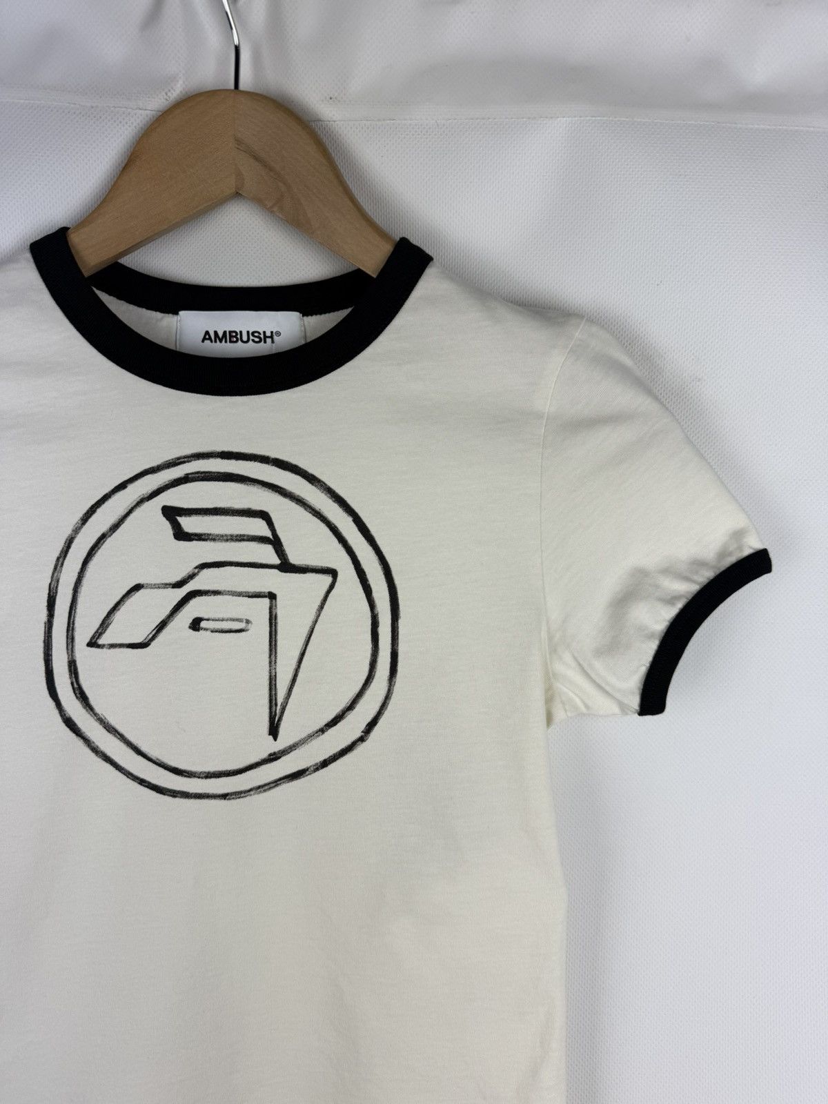 Ambush Design Ambush Hand Drawn Emblem Baby Tee Short Sleeve T Shirt Size XS / US 0-2 / IT 36-38 - 5 Thumbnail