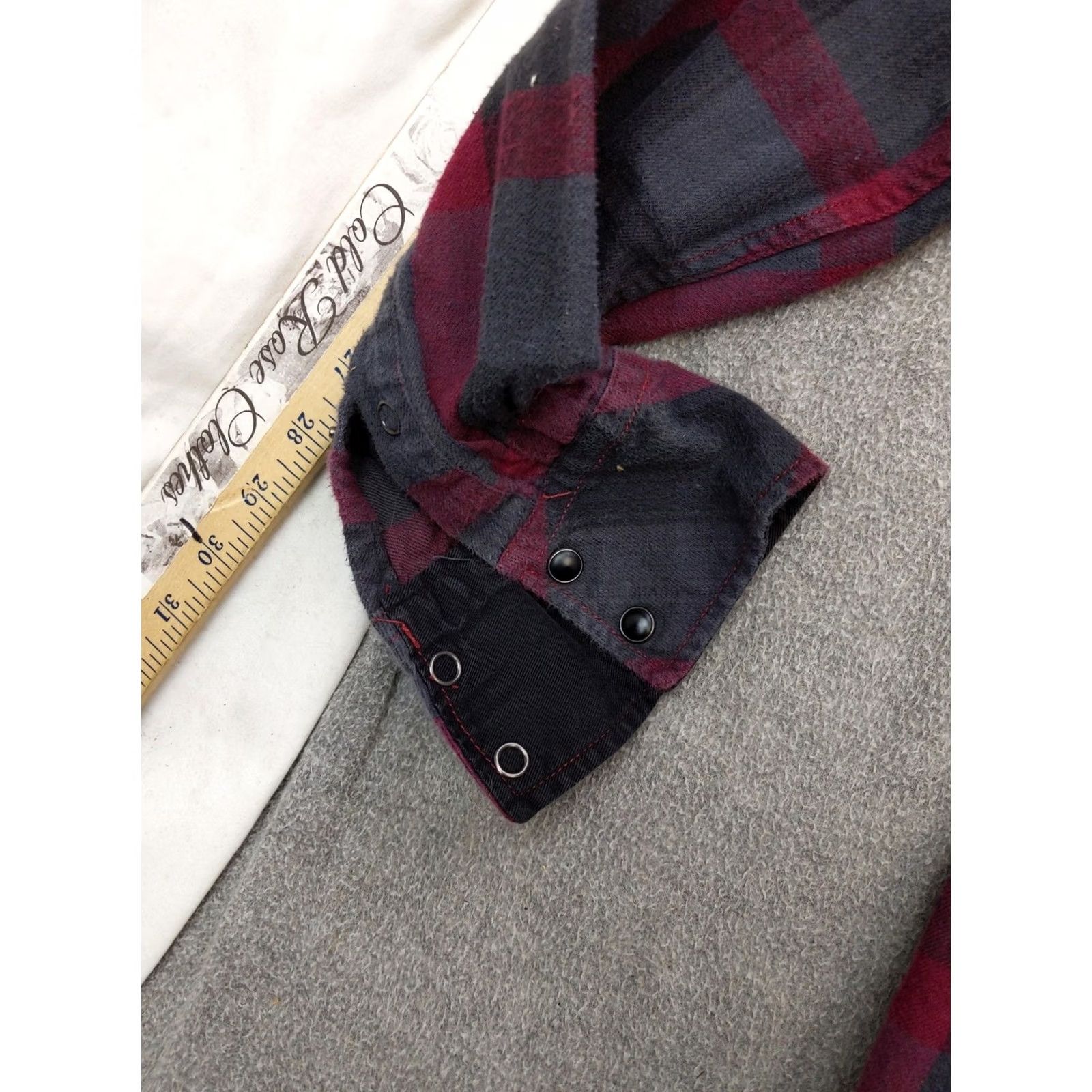 Vintage VINTAGE Micros Shirt Mens Large Red Plaid Flannel Snap Button Pocket Long Sleeve Size US L / EU 52-54 / 3 - 2 Thumbnail