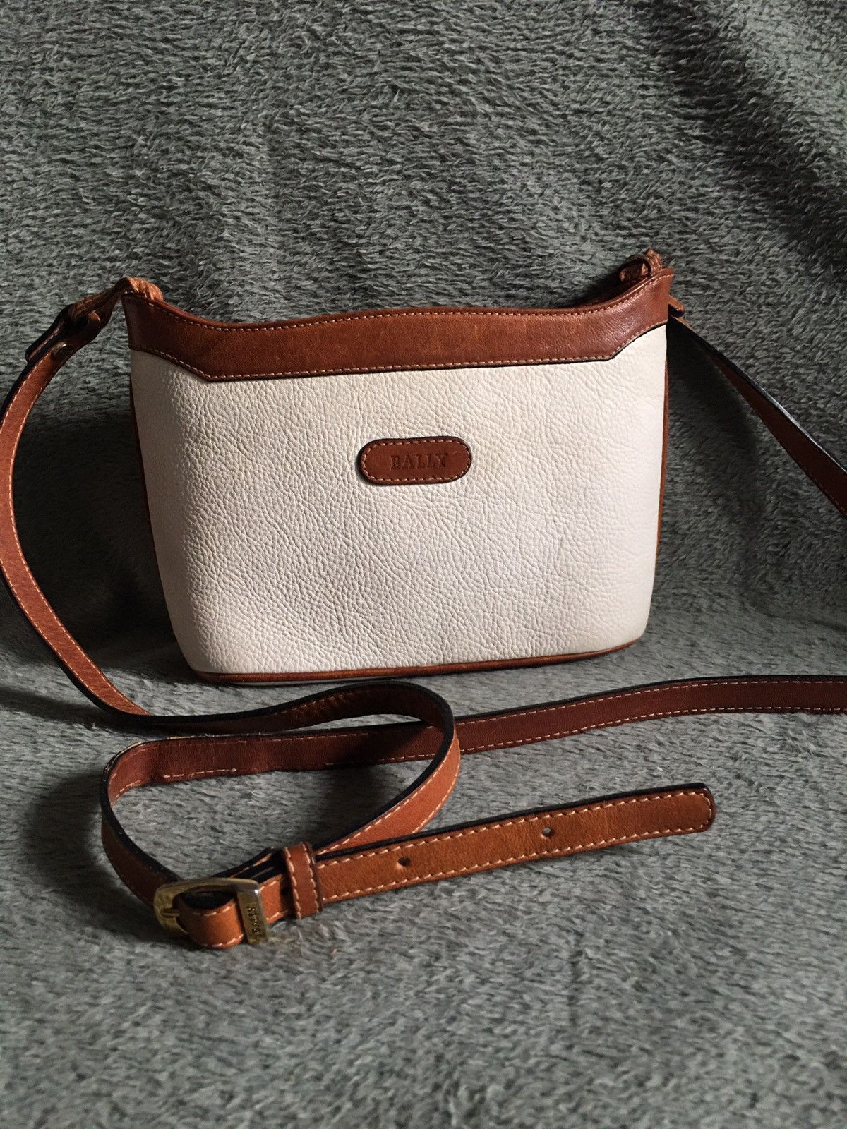 Bally BALLY Vintage White Leather Crossbody Shoulder Bag Size ONE SIZE - 3 Thumbnail