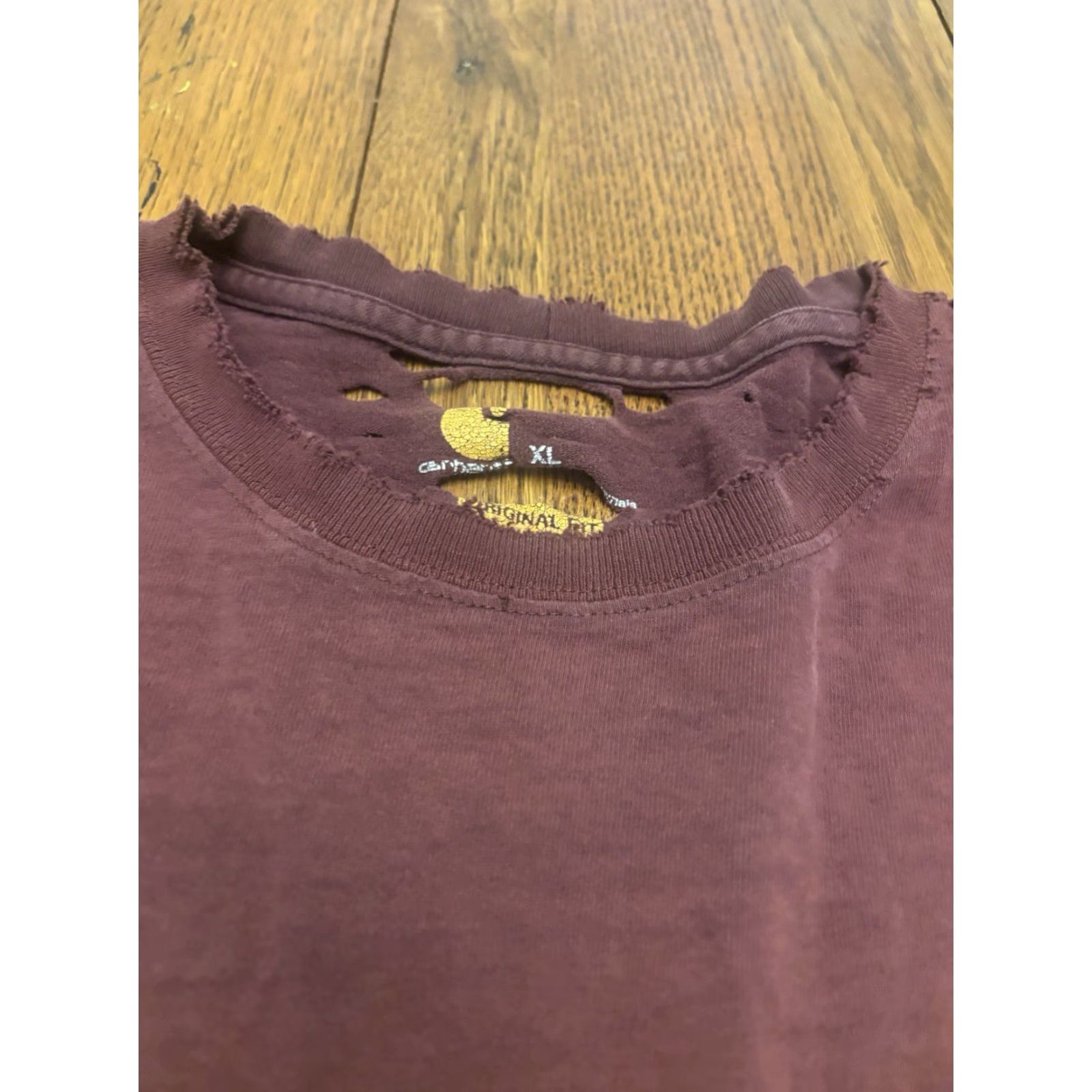 Carhartt VINTAGE Carhartt Shirt XL Red Cotton Short Sleeve Crew Neck Classic Mens Size US XL / EU 56 / 4 - 2 Thumbnail