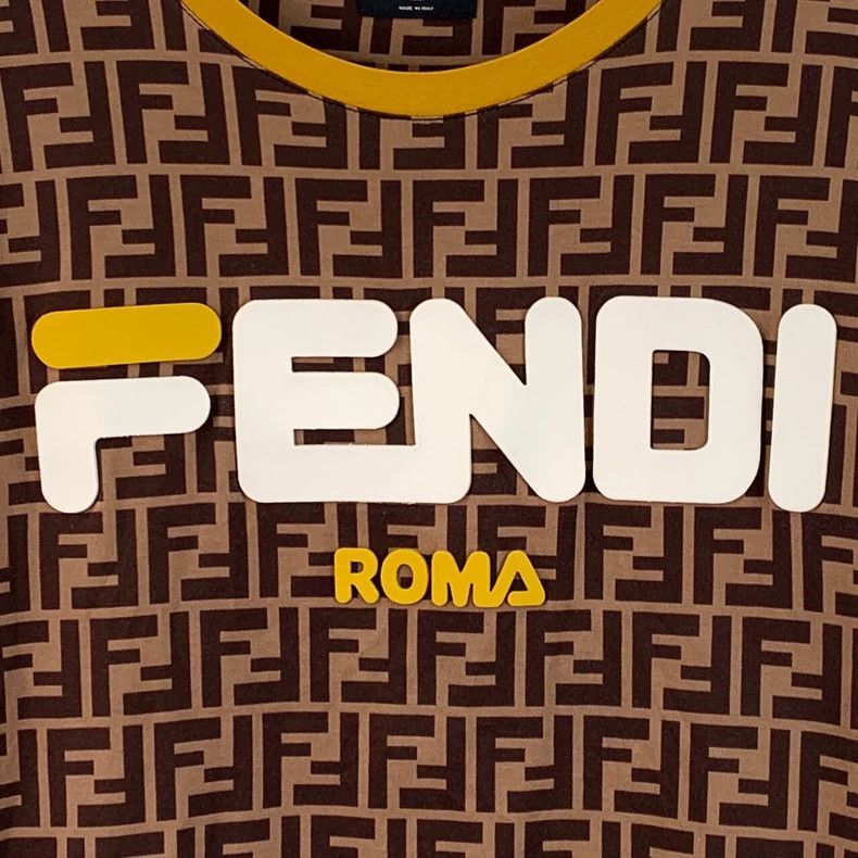 Fendi Fendi Colorful Logo Cotton TShirt Medium Size Size US M / EU 48-50 / 2 - 4 Thumbnail