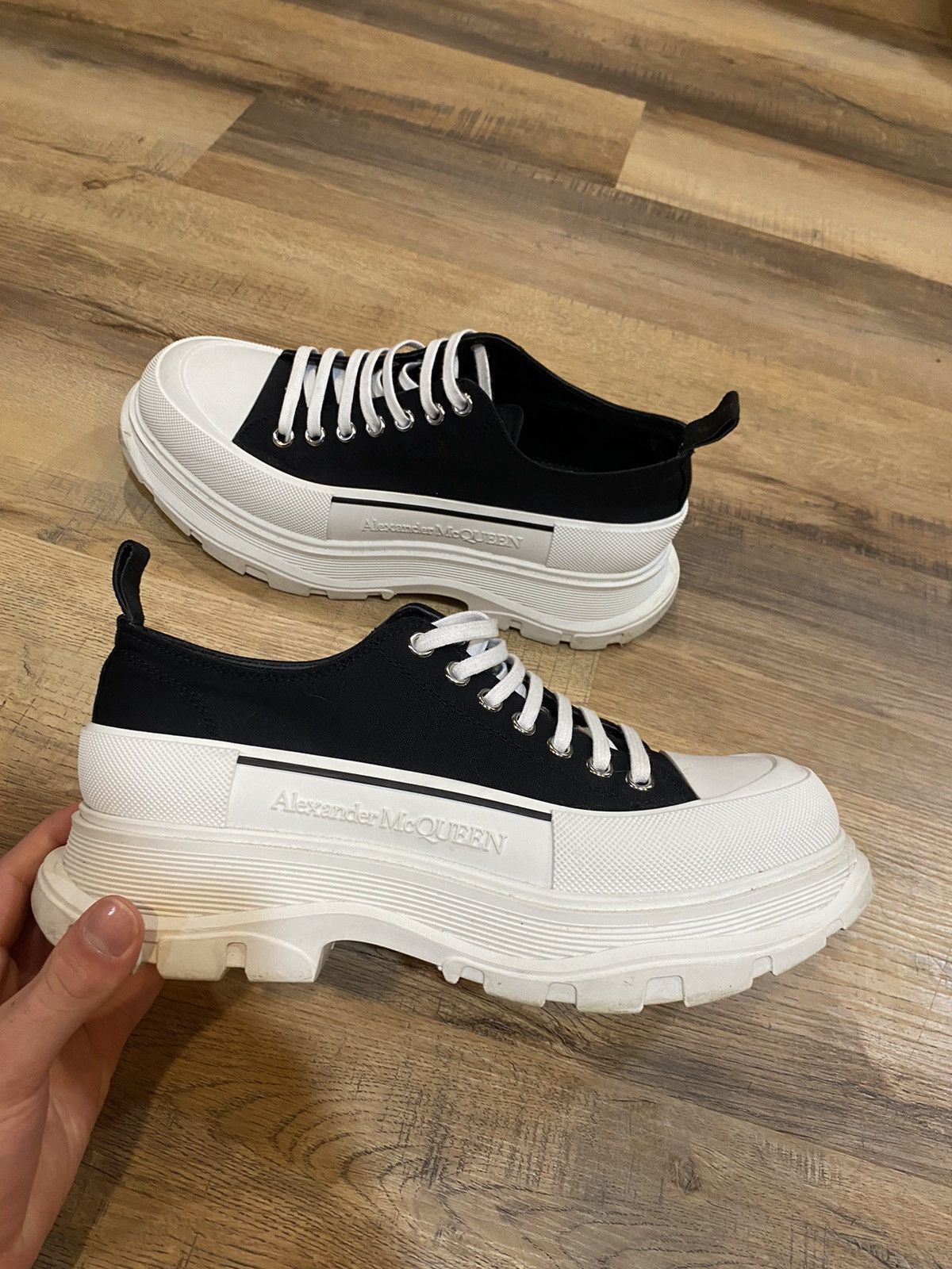 Alexander McQueen Alexander Mcqueen TreadSlick Sneaker Size US 11 / EU 44 - 2 Thumbnail