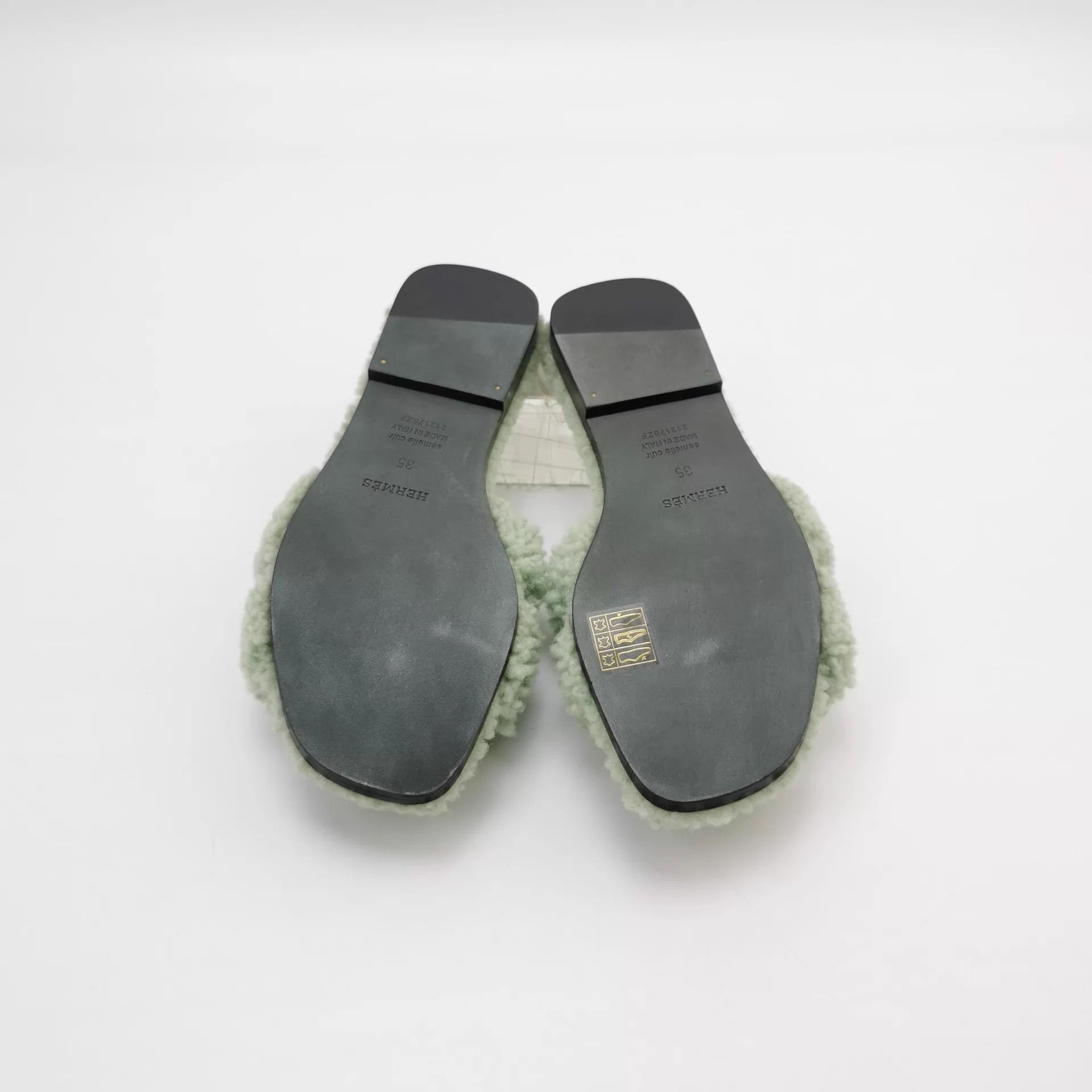 Hermes Hermès Women's Slippers 35 Size US 4.5 / IT 34.5 - 3 Thumbnail