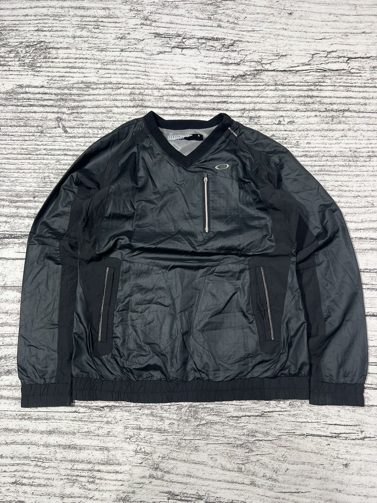 Comme des Garcons 2000s Oakley Software Iconic Logo V-neck Nylon Gimmick y2k Size US M / EU 48-50 / 2 - 1 Thumbnail
