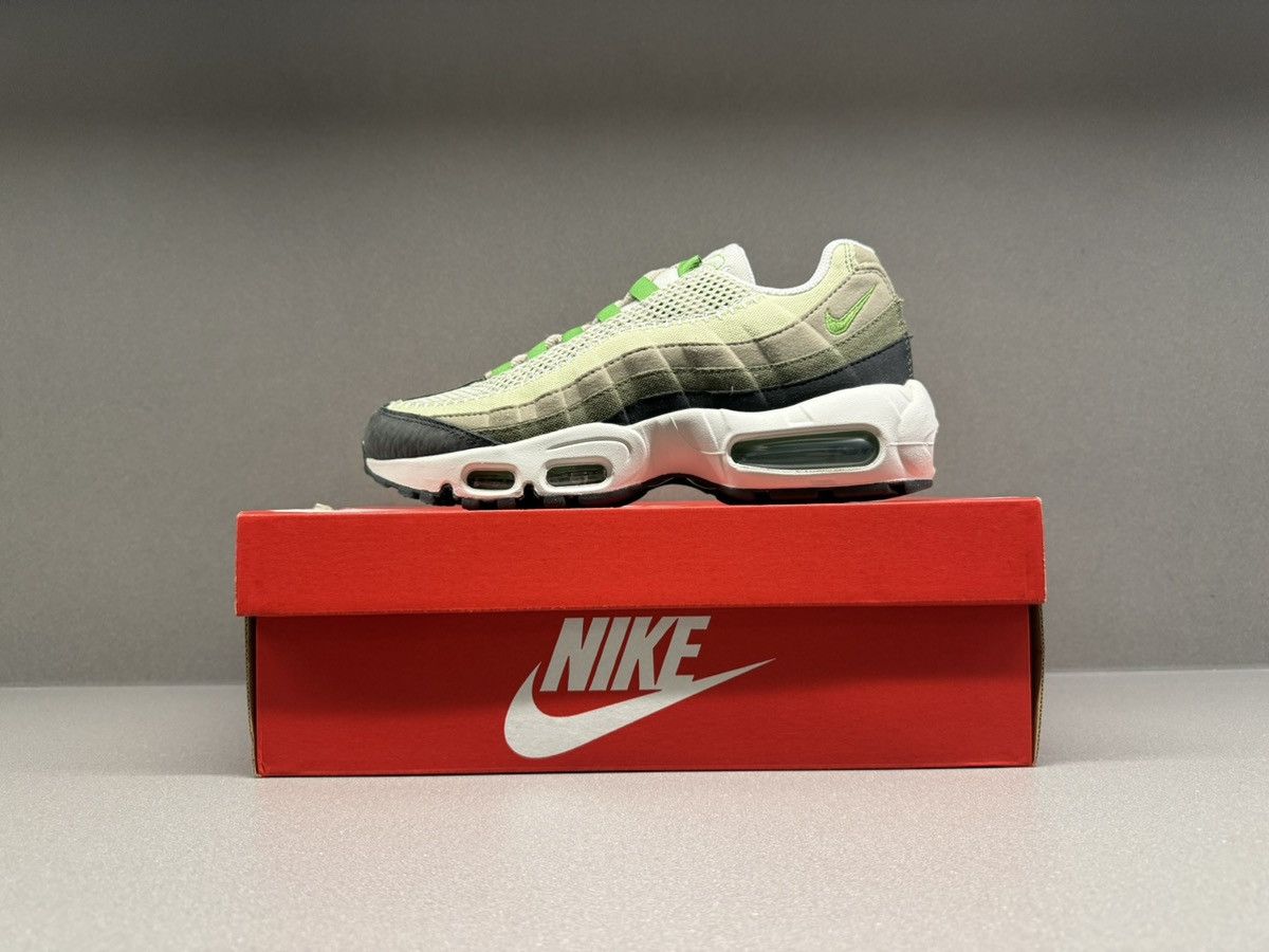 Nike Nike Air Max 95 Earth Day Women’s Size US 7 / IT 37 - 2 Thumbnail