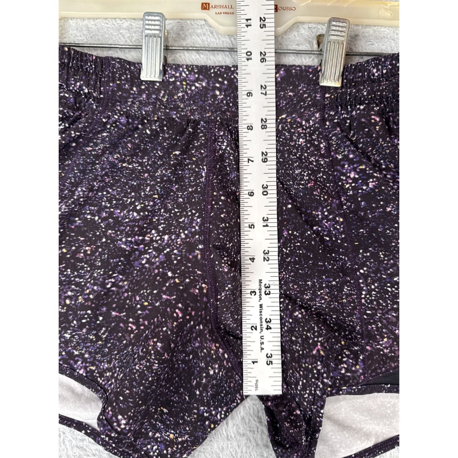 Lululemon Lululemon Shorts Women 4 Black Hotty Hot Short II 4" Swift Fabric Activewear Womens W7AIST Size 27" / US 4 / IT 40 - 7 Thumbnail