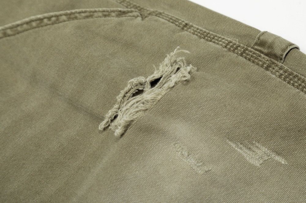 Vintage Men's distressed punk ripped washed jeans Size US 32 / EU 48 - 4 Thumbnail