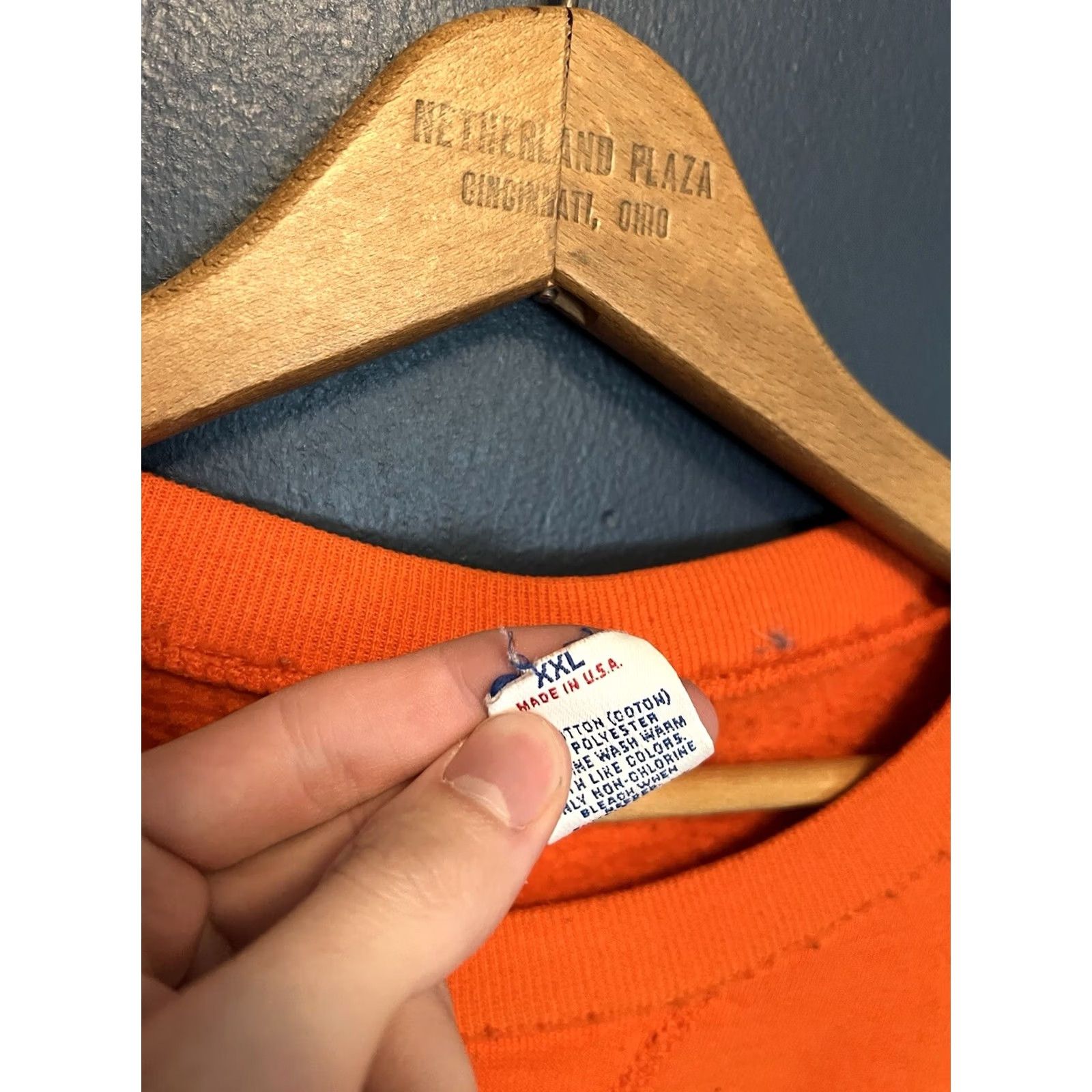 Russell Athletic VINTAGE Russell Athletic Sweatshirt Orange 2XL Men Pullover 90s Size US XXL / EU 58 / 5 - 2 Thumbnail