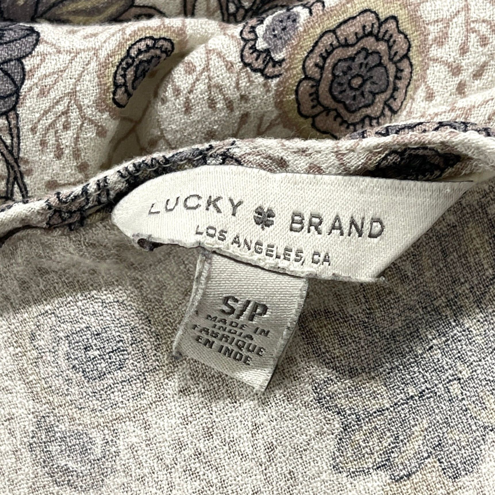 Lucky Brand Lucky Brand Blouse Gray White Beige V-Neck Long Sleeve Paisley Bohemian Women S Regular Shirt Dressy Casual Indoor-Outdoor Womens Size S / US 4 / IT 40 - 7 Thumbnail
