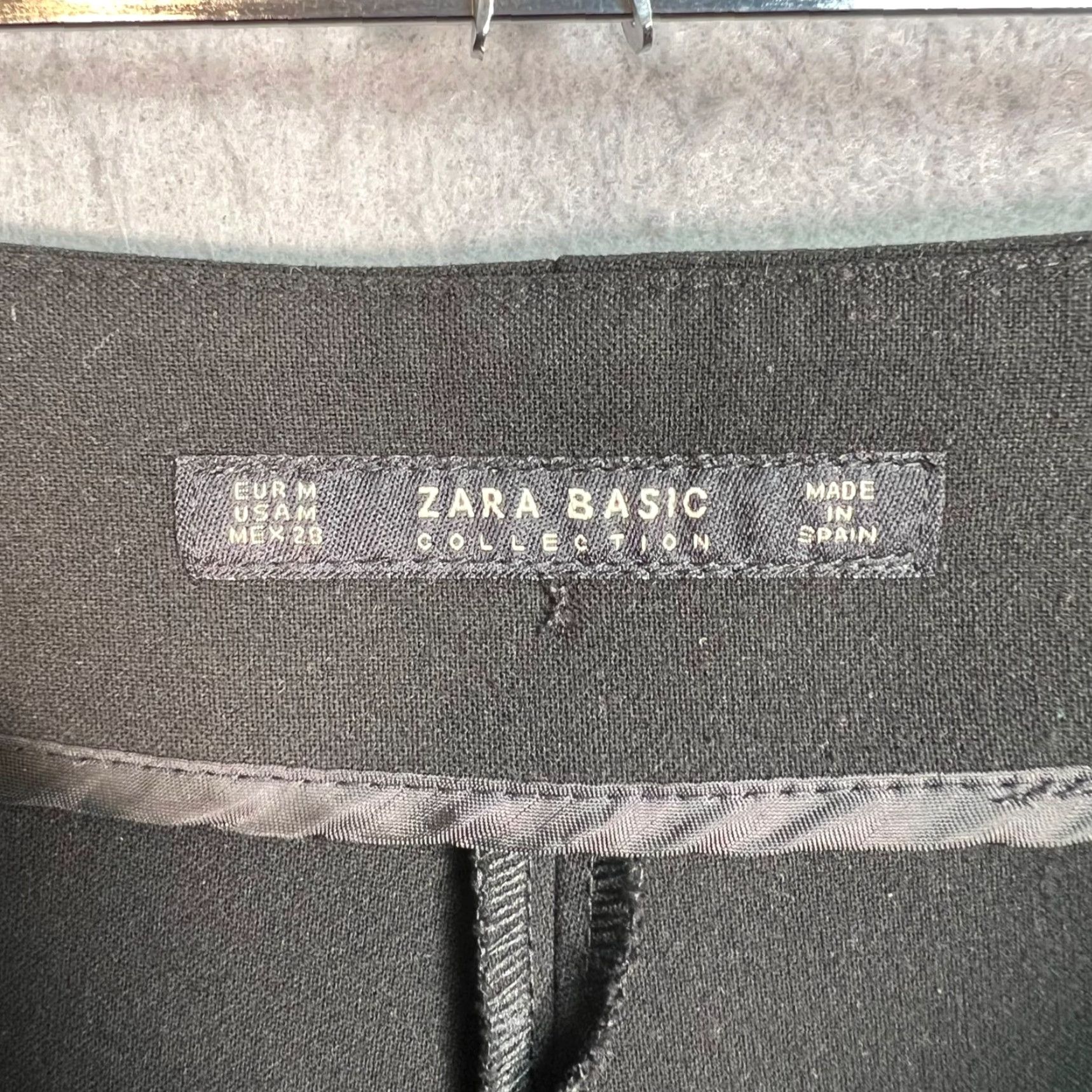 Zara Zara Basic Womens Size Medium Black Tailored Shorts With Beaded Trim Size 32" / US 10 / IT 46 - 3 Thumbnail