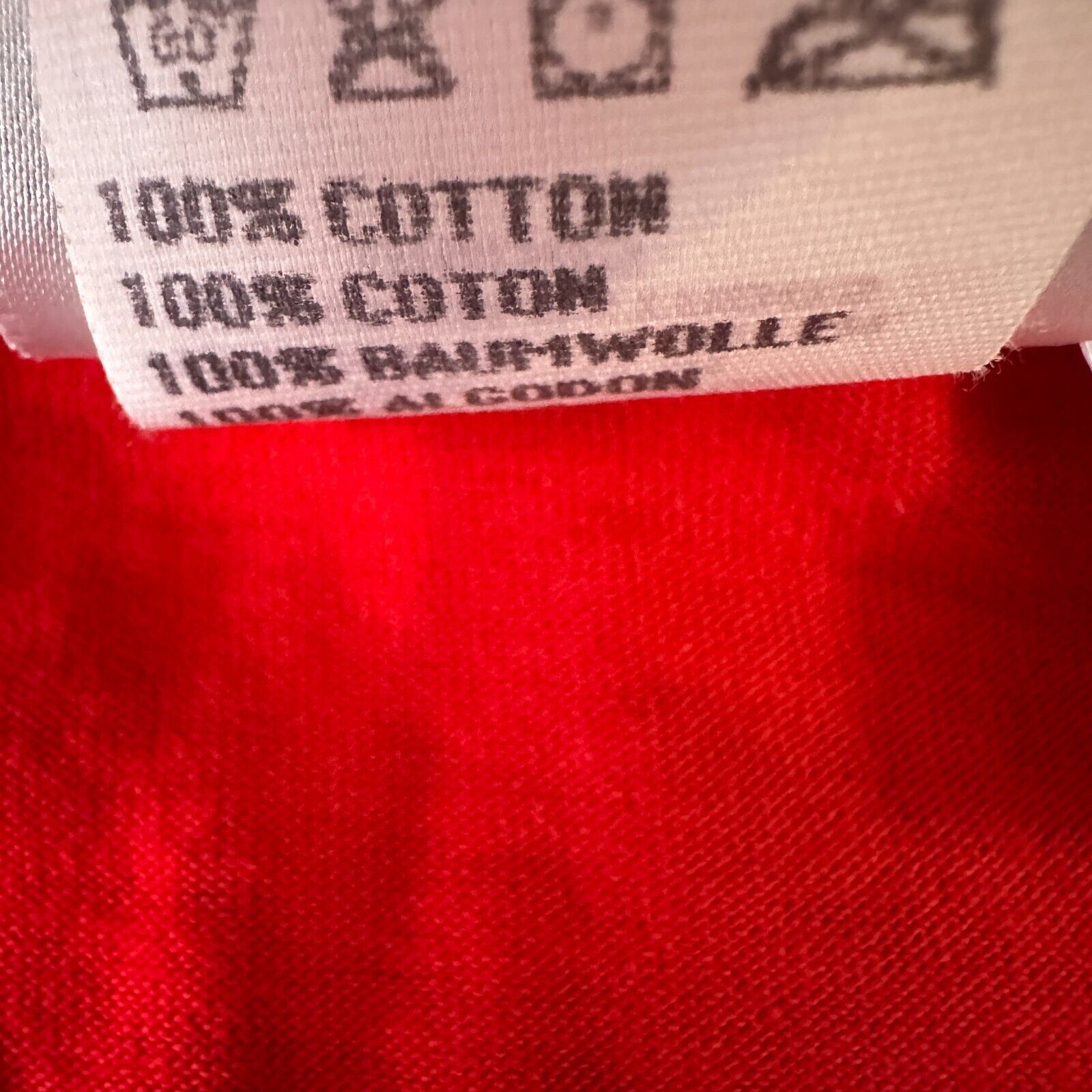 Disney Vintage Walt Disney World Winnie The Pooh T-Shirt Men L Red Size US L / EU 52-54 / 3 - 6 Thumbnail