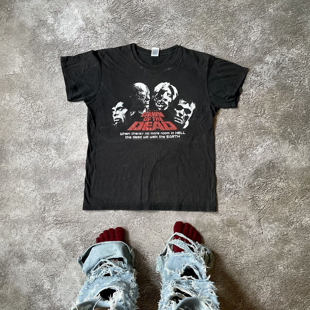 Vintage Vintage 00s Zombie Horror Graphic Tee Grunge Streetwear M Size US M / EU 48-50 / 2 - 1 Thumbnail