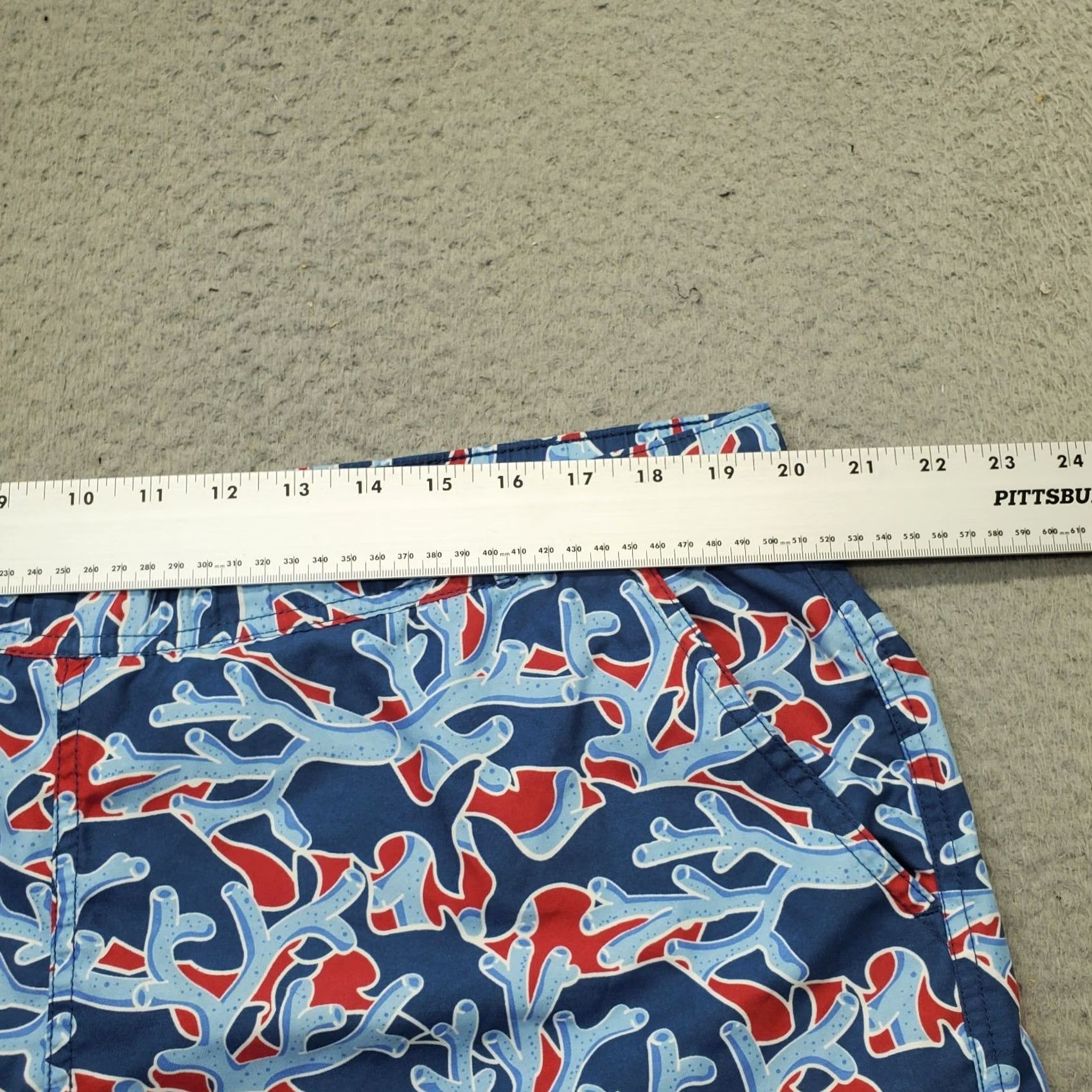 Vineyard Vines Vineyard Vines Chino Shorts Mens L Multicolor Flat Front Slash Pockets Size US 33 - 7 Thumbnail
