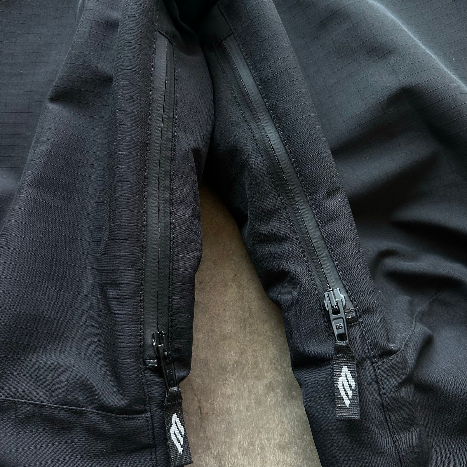 Balenciaga Balenciaga Skiwear 3B Sport Logo Cargo Pants Size US 32 / EU 48 - 8 Thumbnail