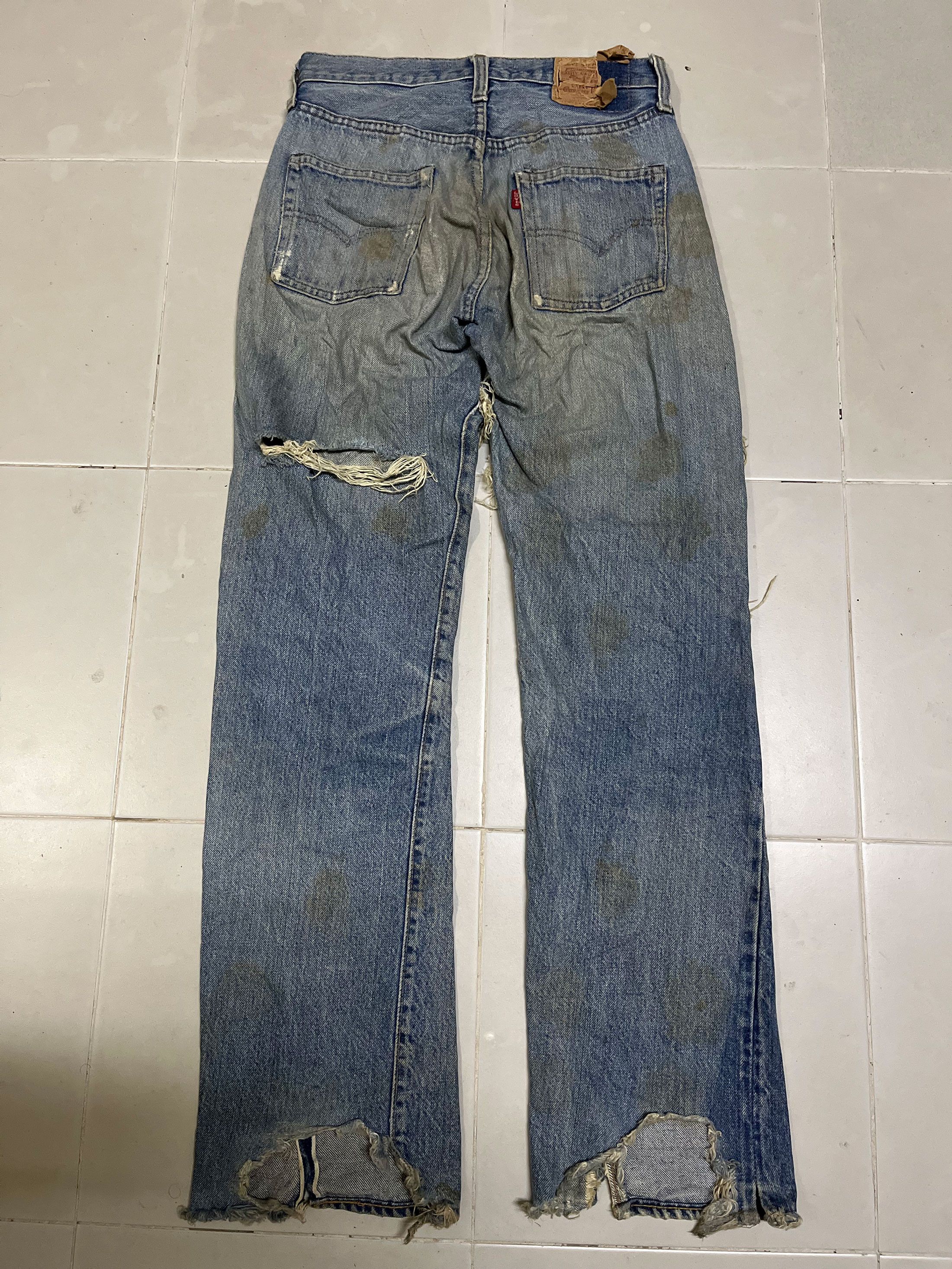 Levi's Vintage Clothing Distressed Vintage Levis 501 Selvedge Size US 28 / EU 44 - 7 Thumbnail