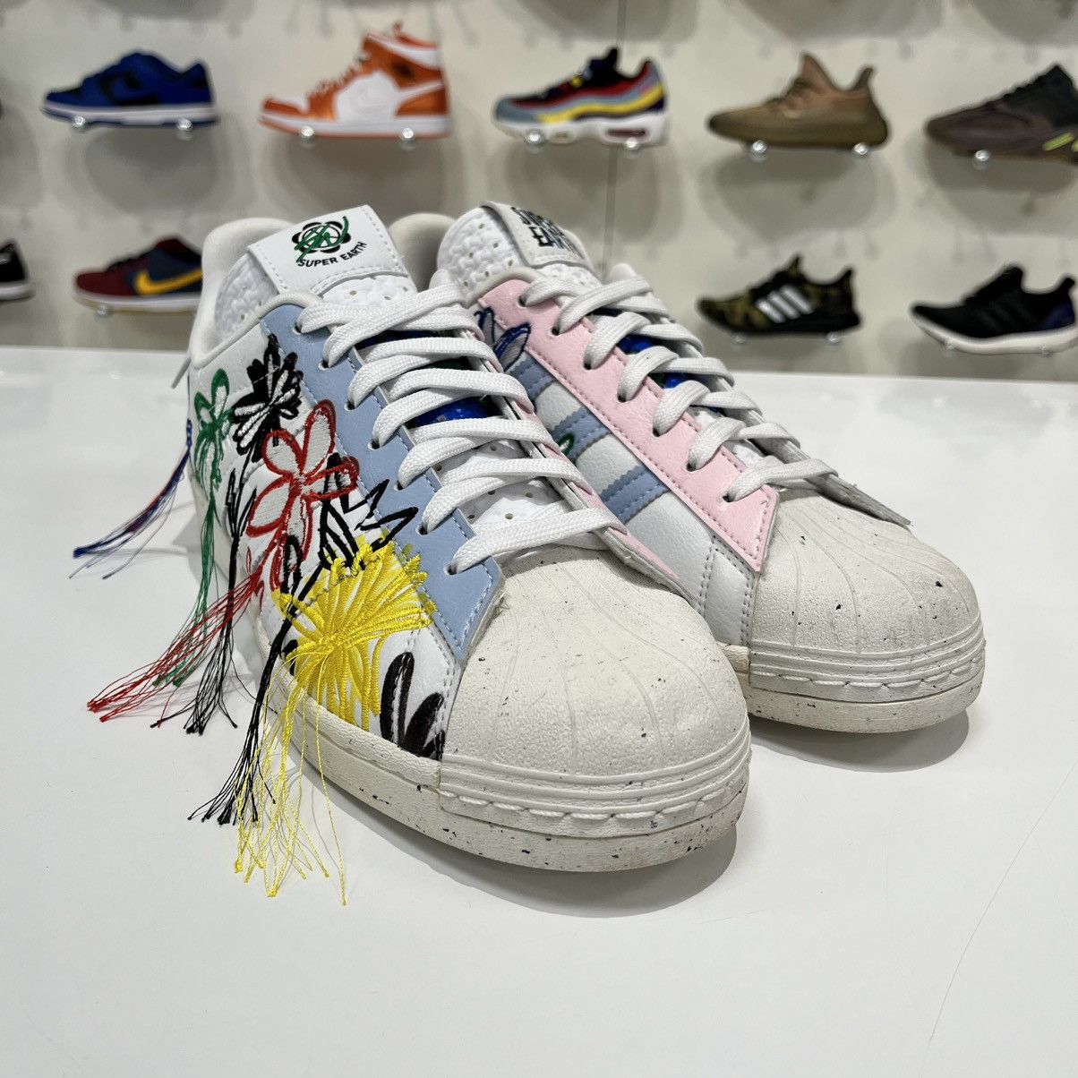 Adidas Adidas Superstar Sean Wotherspoon Superearth Size US 8 / EU 41 - 8 Thumbnail