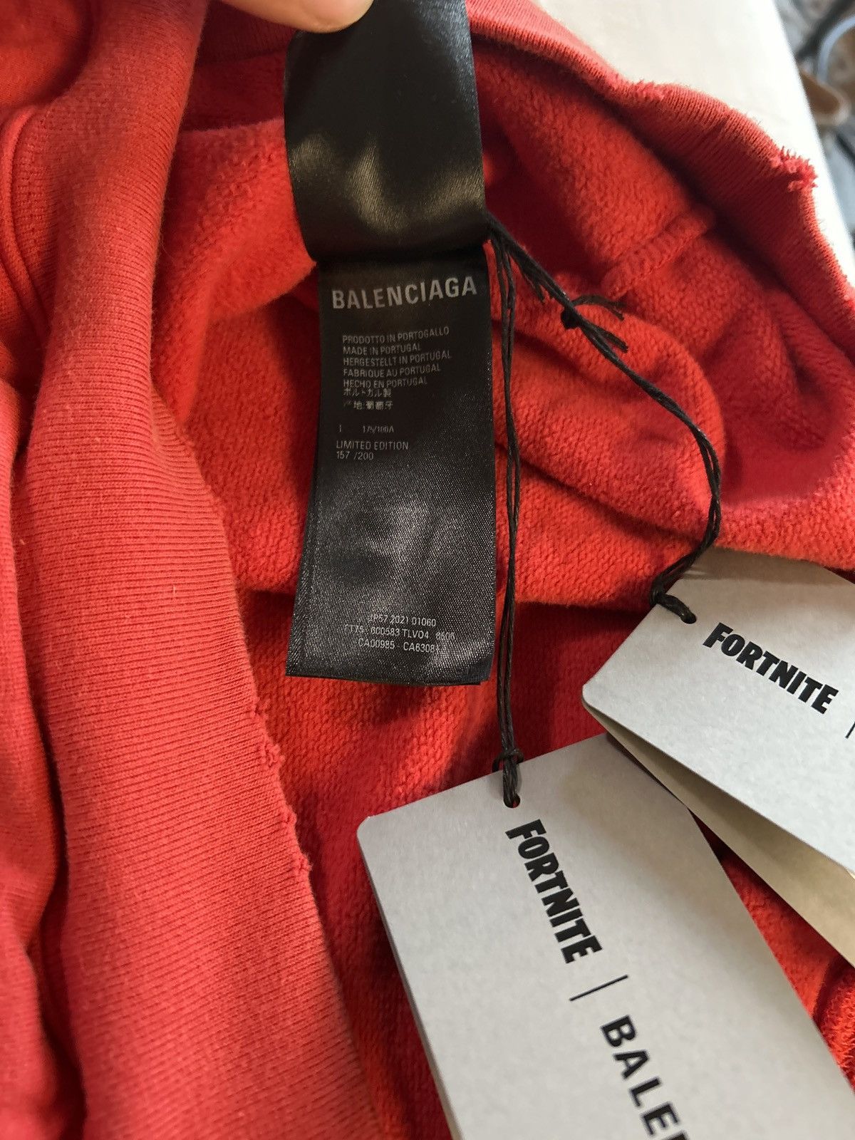 Balenciaga 2021 Fortnite X Balenciaga Red Hoodie Size Large 157/200 Size US L / EU 52-54 / 3 - 8 Thumbnail