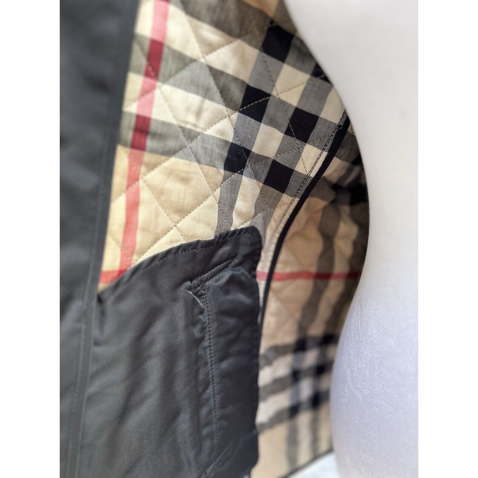 Burberry Women Black Burberry Quilted Coat Med 🖤 Size M / US 6-8 / IT 42-44 - 9 Thumbnail
