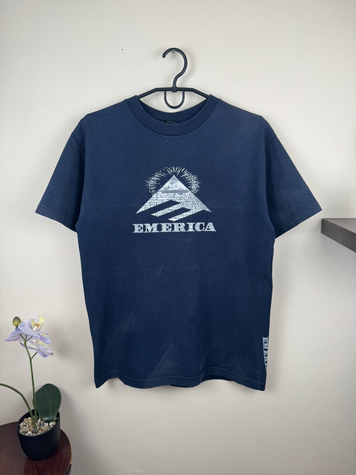 Emerica Vintage Emerica T shirt Skateboarding Mason Pyramide M Blue Size US M / EU 48-50 / 2 - 3 Thumbnail