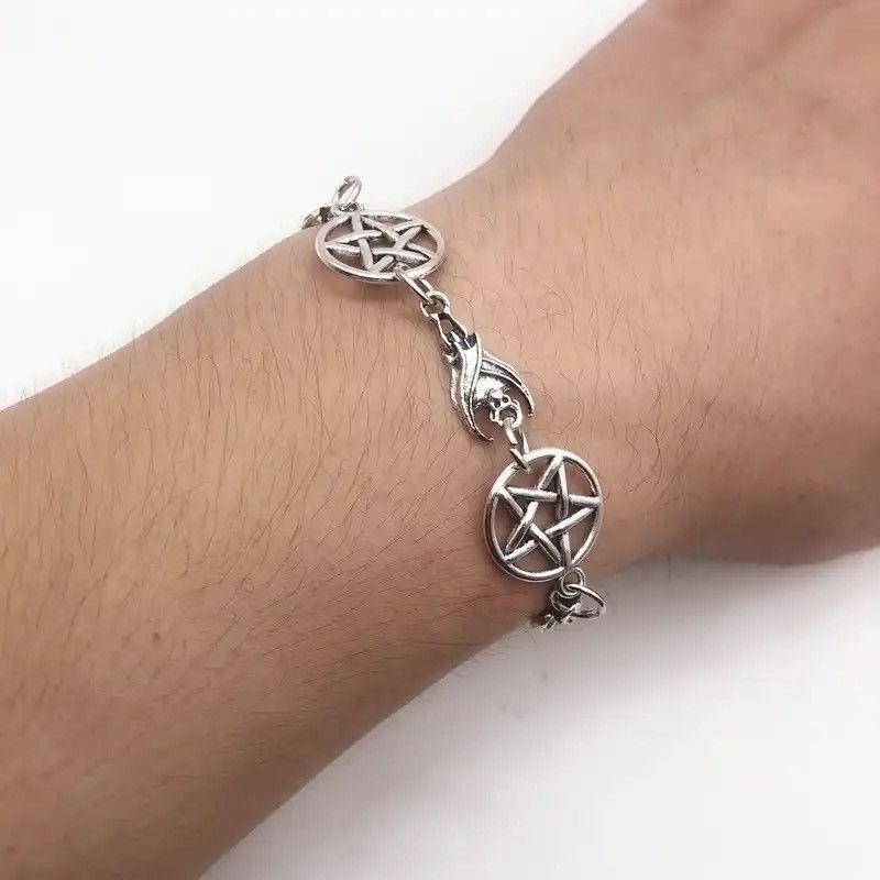Jewelry × Vintage Occult Dark Goth Independent Pentagram Bat Bracelet Size ONE SIZE - 2 Thumbnail