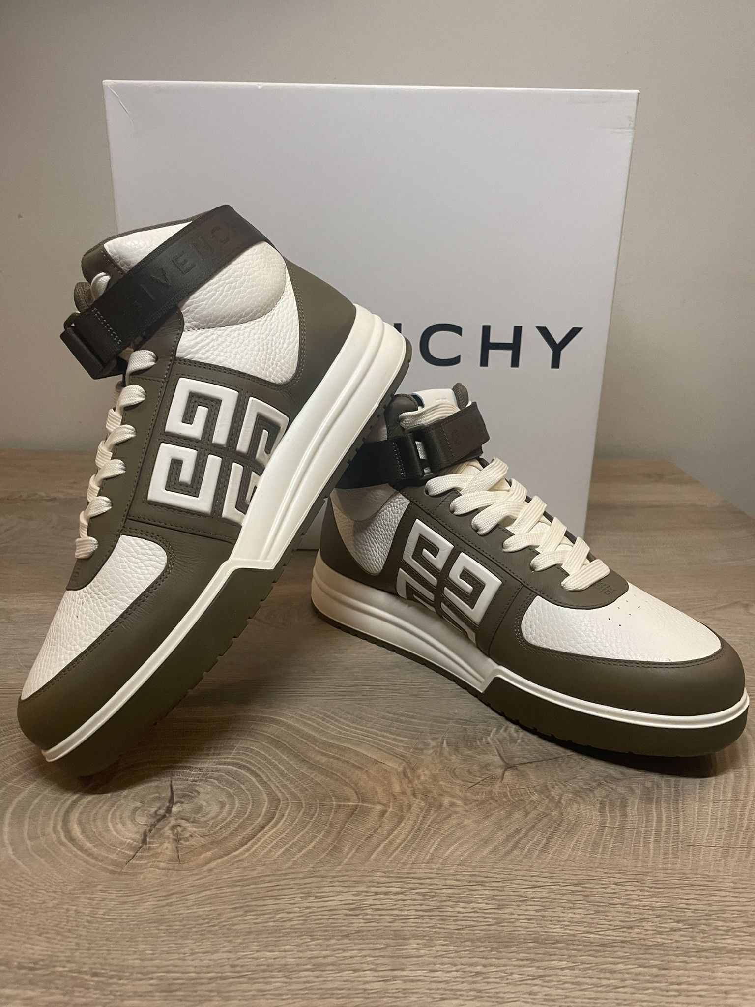 Givenchy High Top Sneakers G4 Givenchy Size US 10.5 / EU 43-44 - 2 Thumbnail