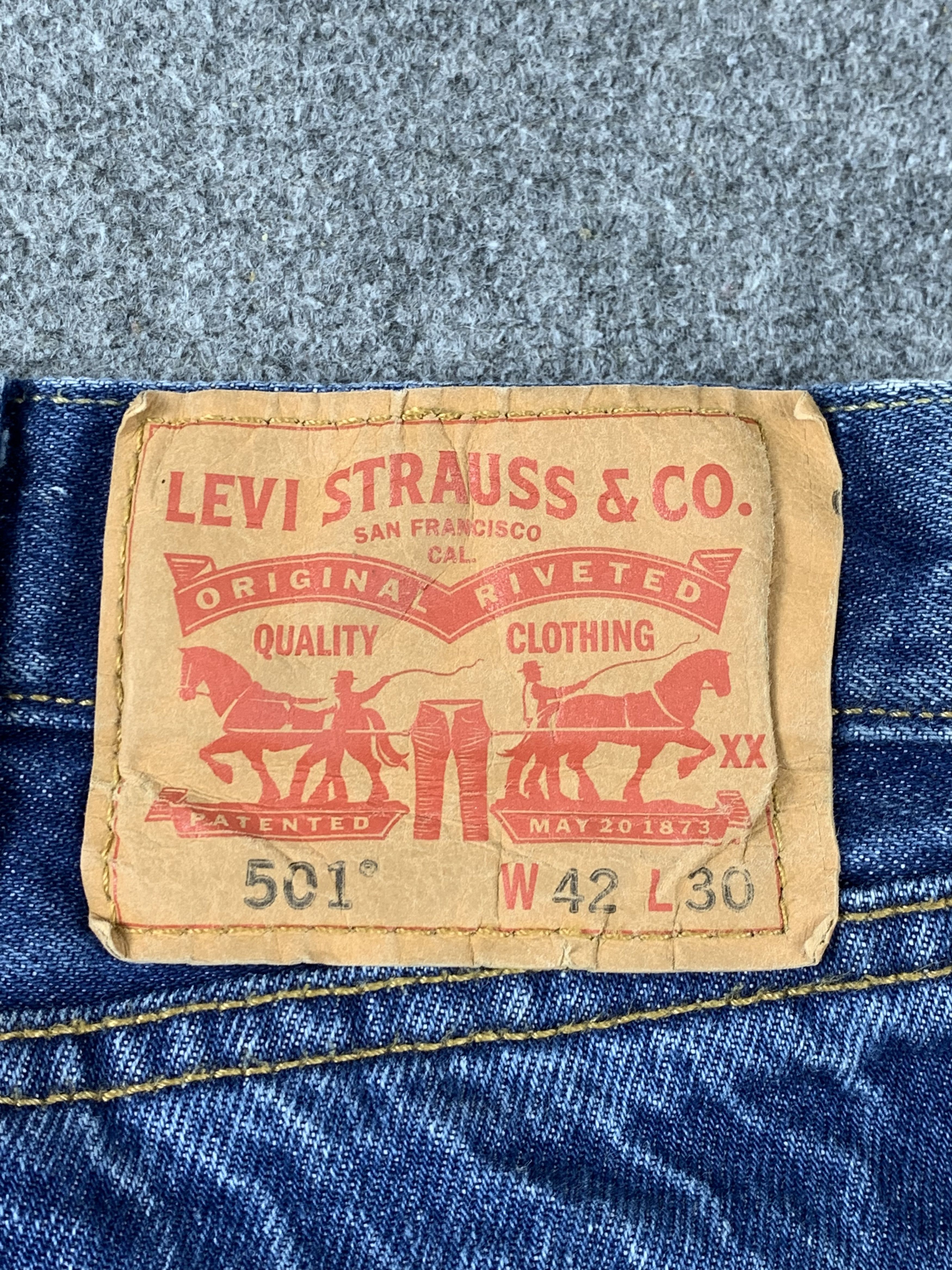 Levi's Vintage Levis 501 Faded Blue Jeans DP1974 Size US 39 - 5 Thumbnail