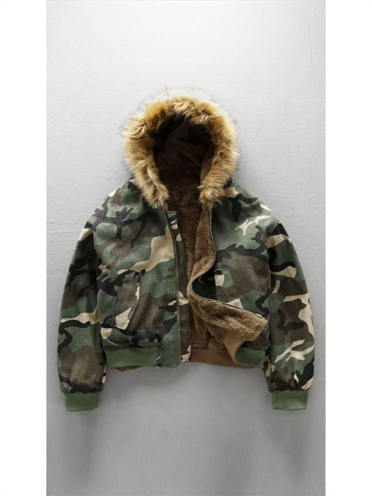 Japanese Brand Reversible Camouflage Faux Fur Hooded Bomber Jacket Size US L / EU 52-54 / 3 - 3 Thumbnail