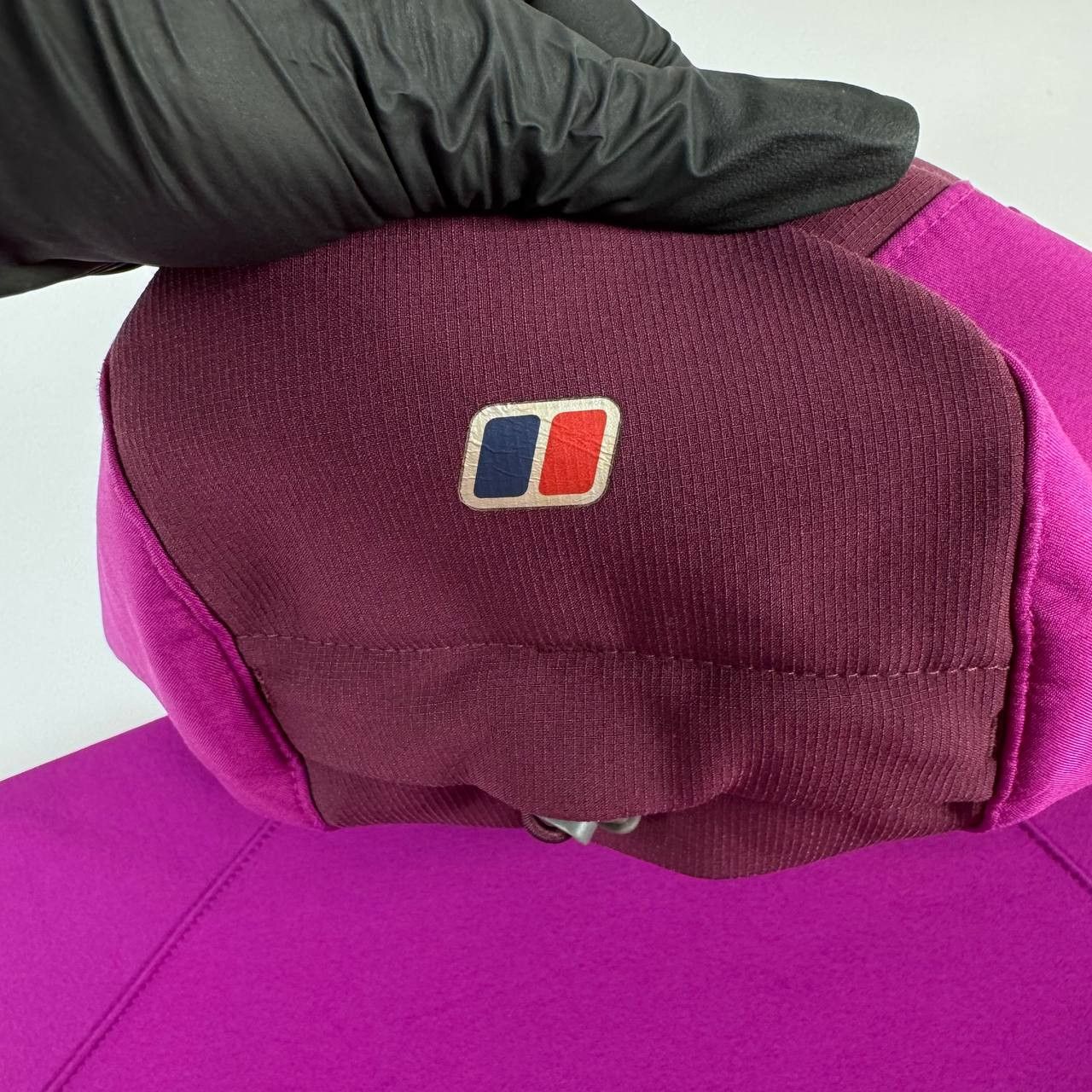 Berghaus Berghaus Windstopper Jacket Purple Hooded Softshell L Size L / US 10 / IT 46 - 15 Thumbnail