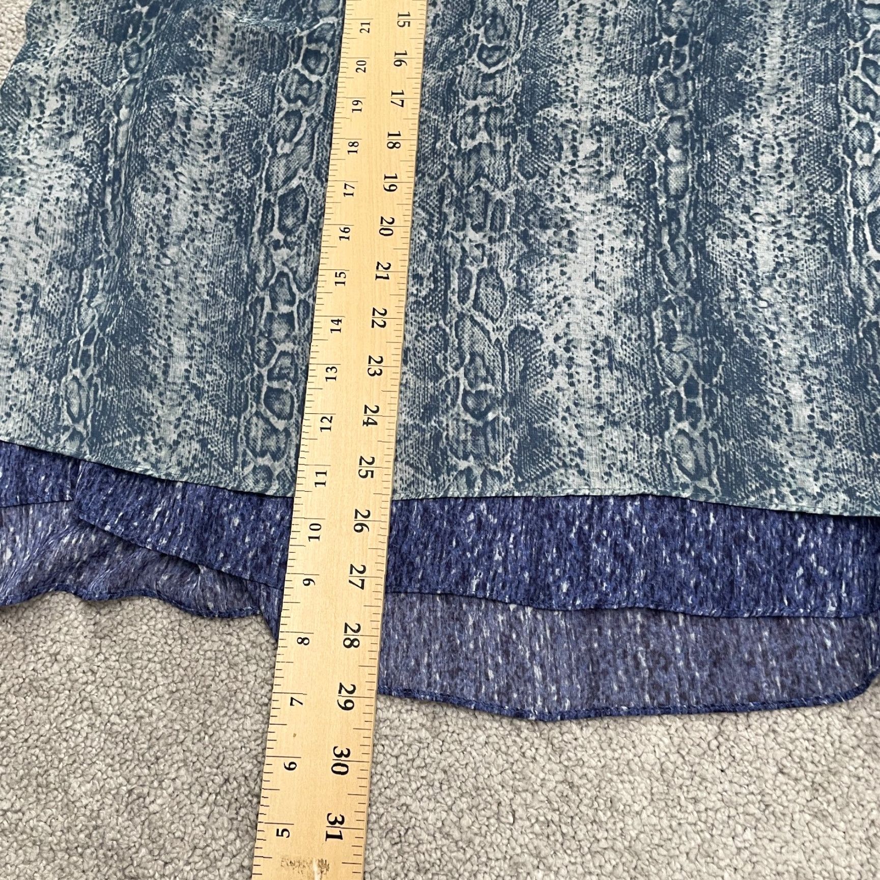 Vintage Tahari Tank Blouse Womens 1X Plus Blue Animal Print Casual Bohemian Sleeveless Strappy Sleeve Polyester Rayon Chiffon Round Neck Size XL / US 12-14 / IT 48-50 - 7 Thumbnail