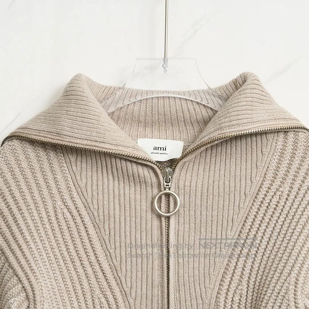 AMI Ami Paris Women's Solid Zip Collar Wool Sweater. Size M / US 6-8 / IT 42-44 - 2 Thumbnail