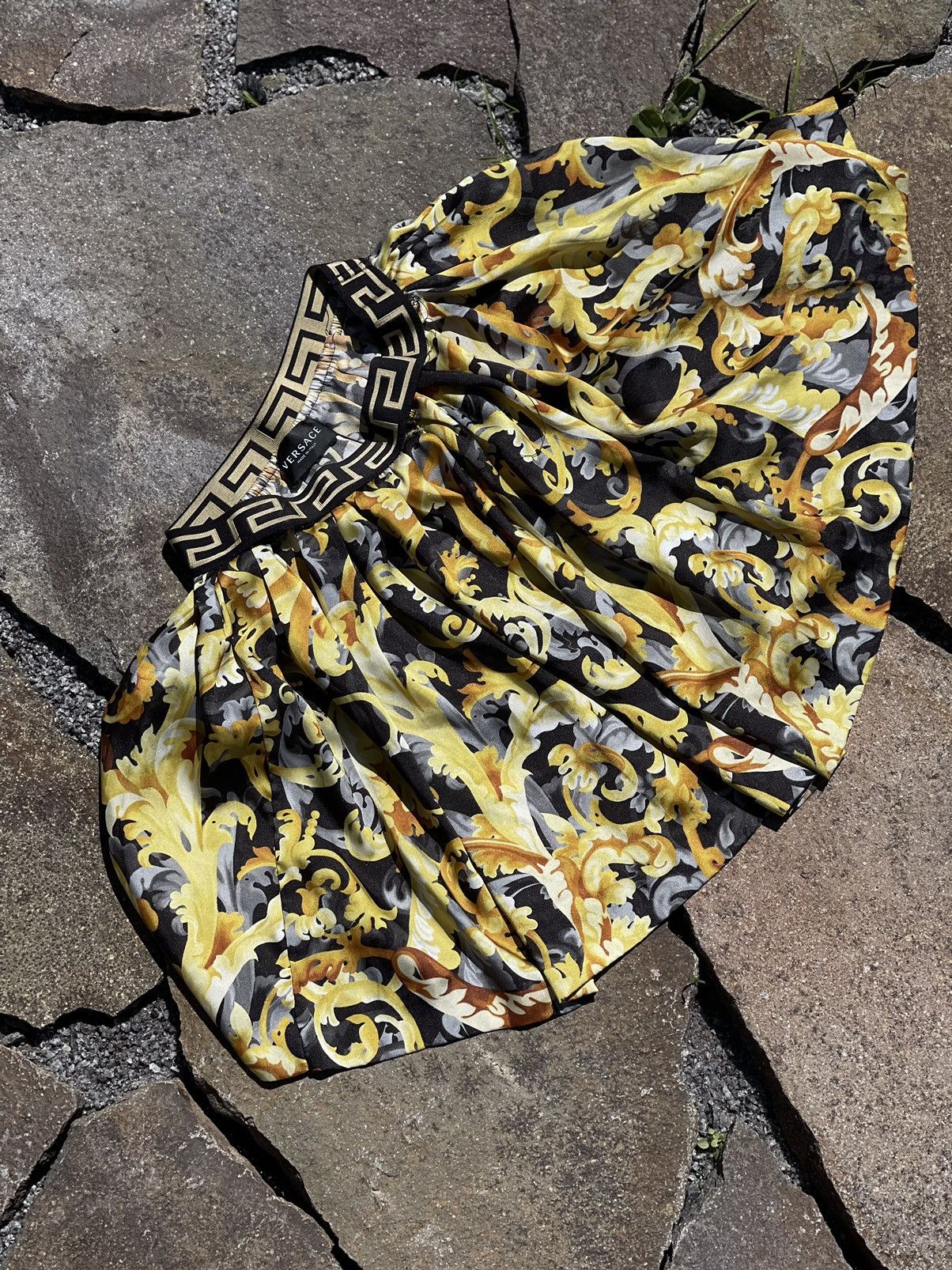 Versace Versace baroque style print mini skirt Size 25" / US 0 / IT 36 - 2 Thumbnail