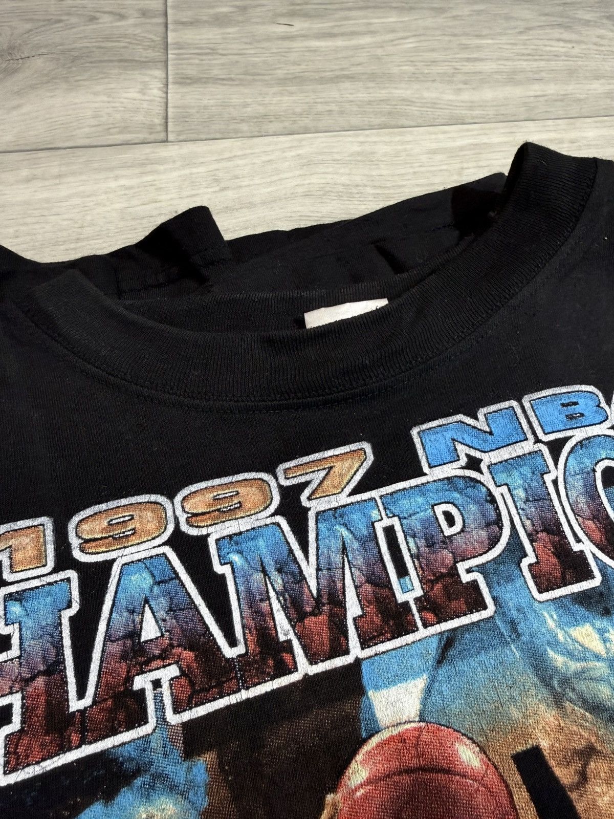 Other 1997 Chicago Bulls rap tee Size US XL / EU 56 / 4 - 8 Thumbnail